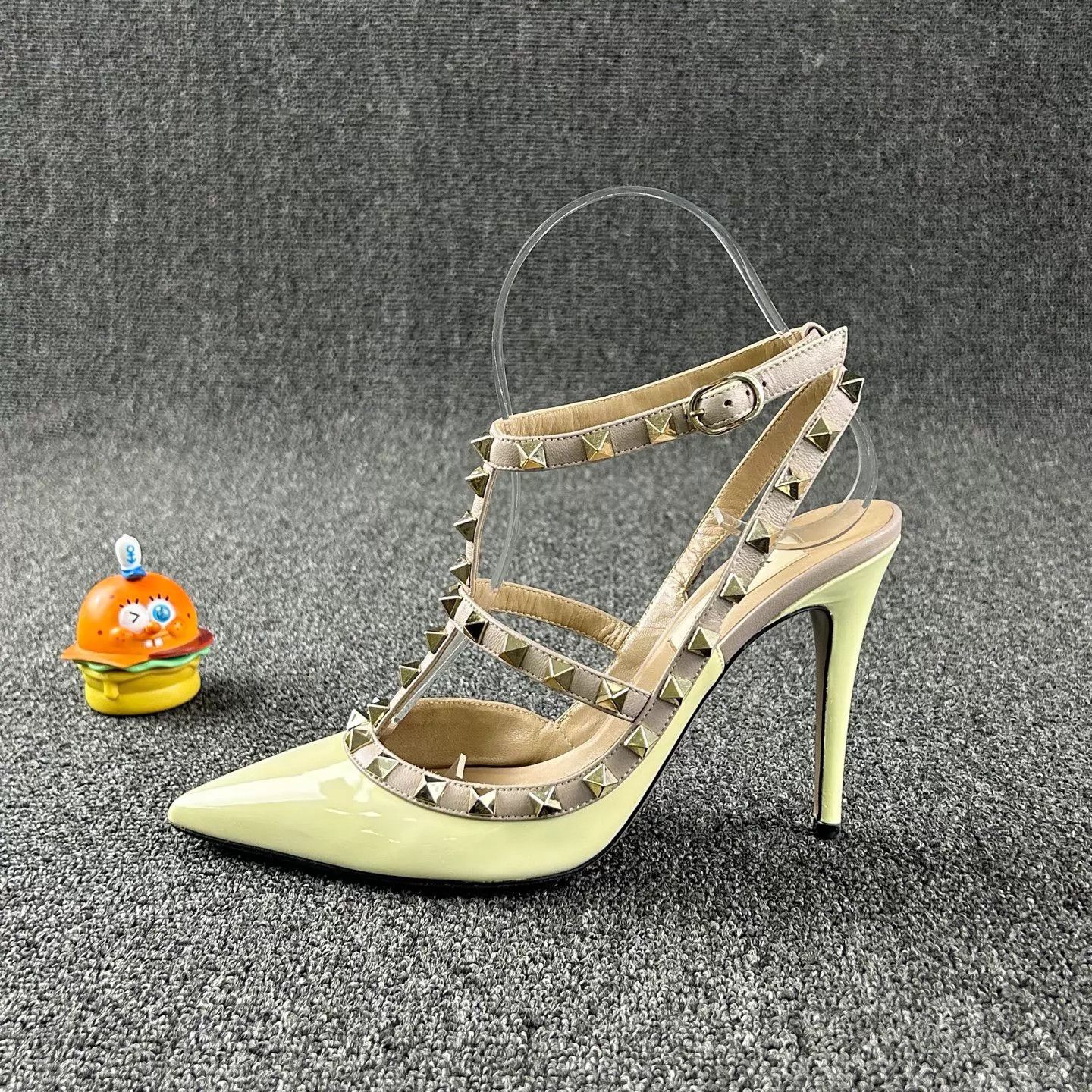 Valentino Valentino Yellow Heels 37 Riveted Ring Size US 6.5 / IT 36.5 - 3 Thumbnail