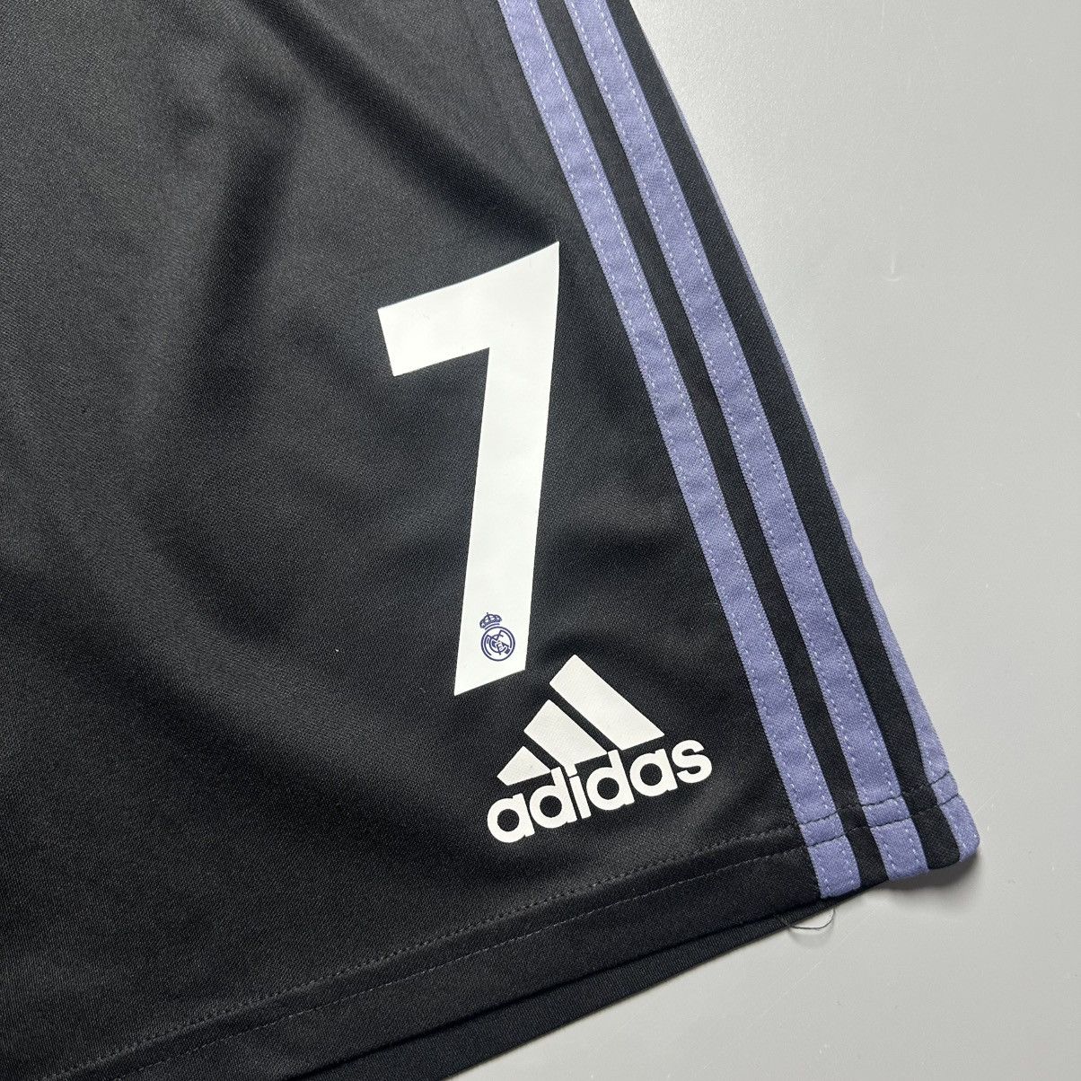 Vintage REAL MADRID ADIDAS ADIZERO 2016/17 SOCCER SHORTS #7 RONALDO Size US 33 - 3 Thumbnail
