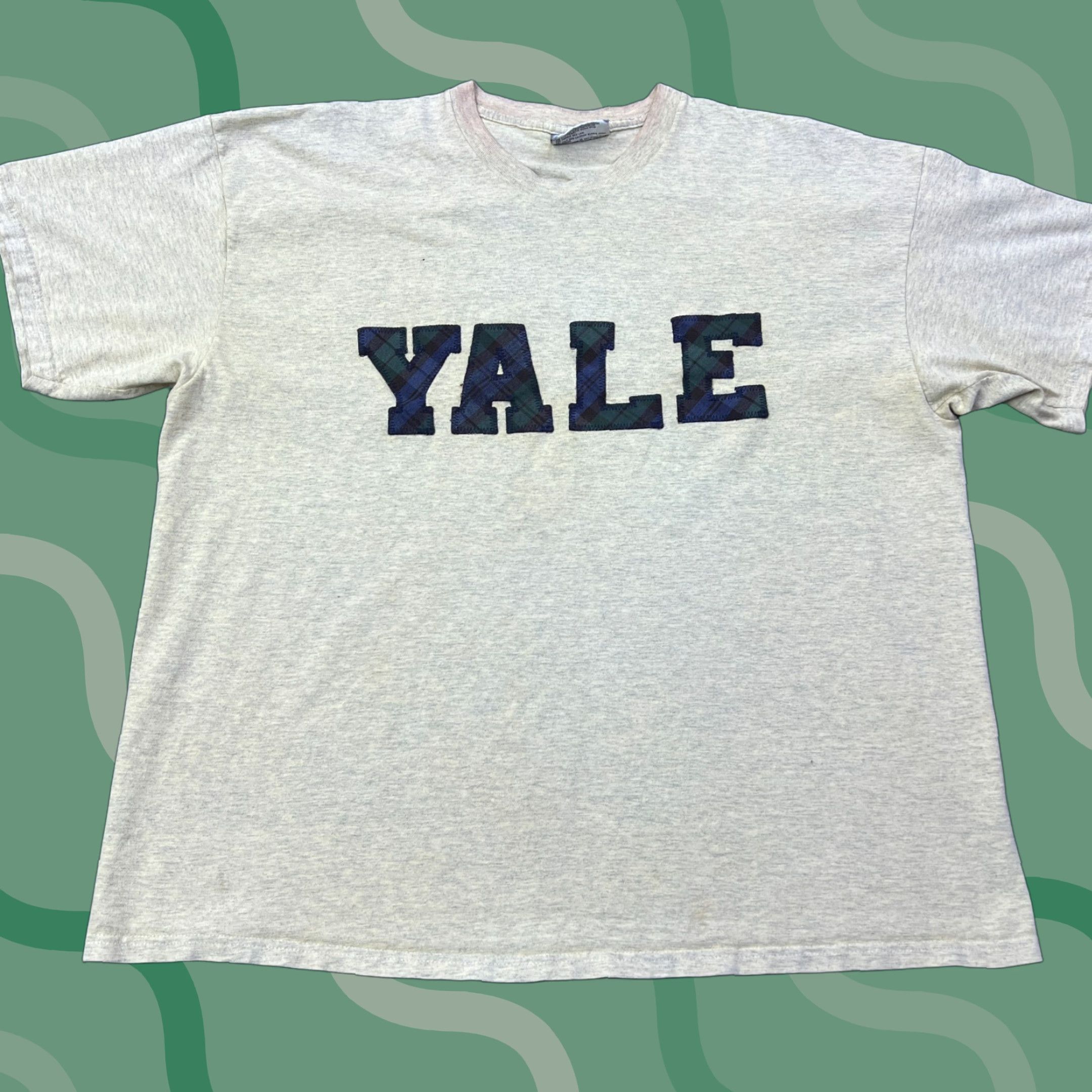 Reebok VTG Reebok T-Shirt Mens XXL Yale University Bulldogs 90s College USA Made Beige Short Sleeve Crew Neck Cotton Knit Logo Size US XXL / EU 58 / 5 - 1 Thumbnail