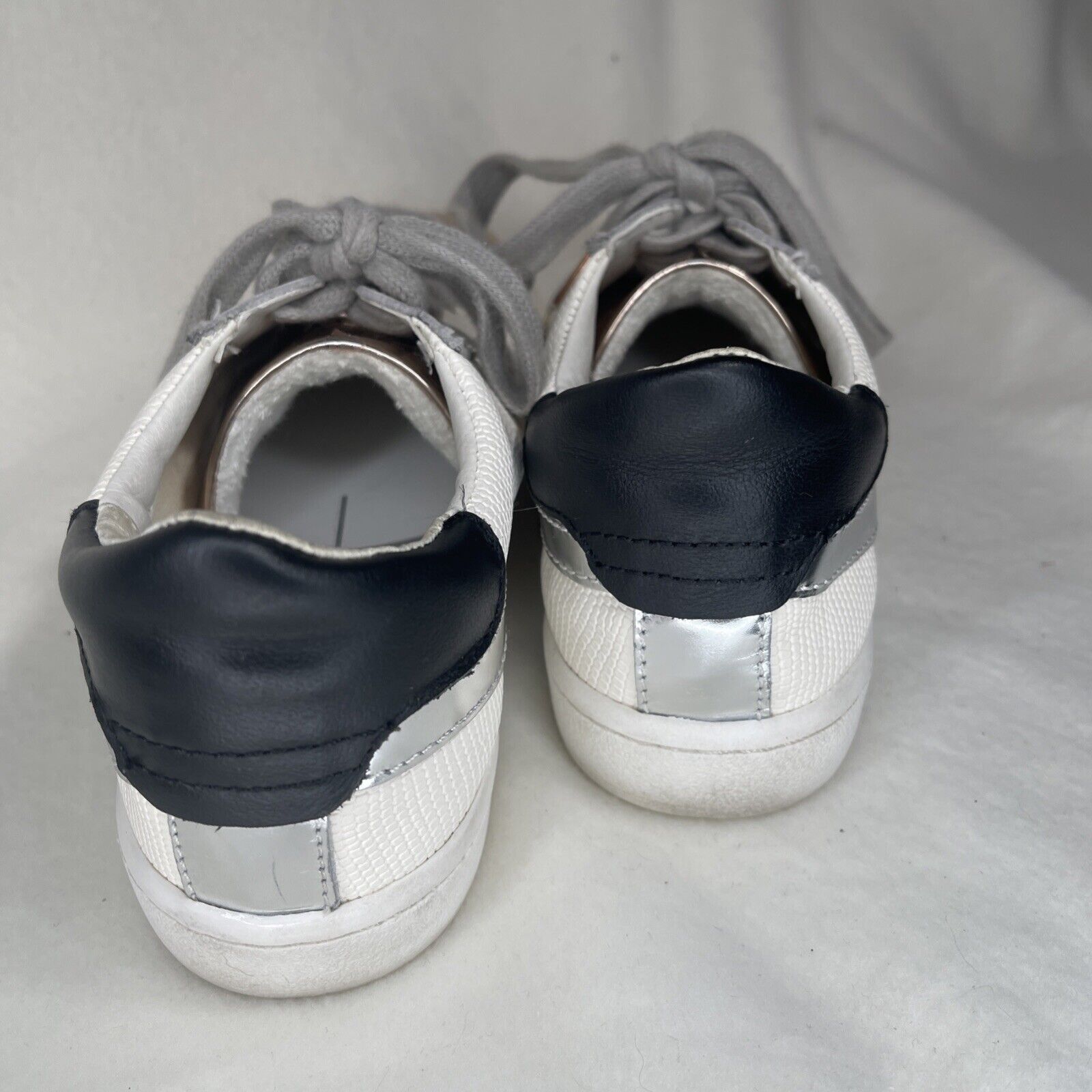 Dolce Vita Dolce Vita Sneakers- Rose Gold Metallic Women’s 7.5- EUC!! Size US 7.5 / IT 37.5 - 6 Thumbnail