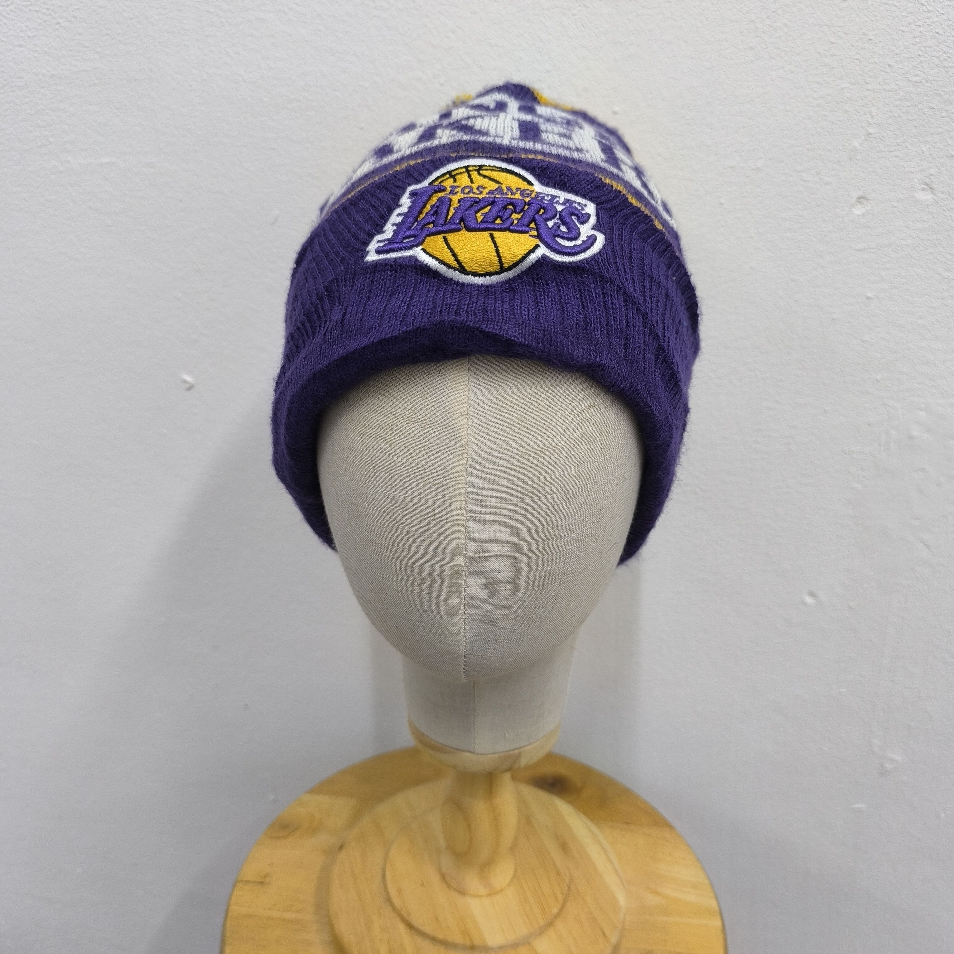 NBA 🌟NBA los angeles lakers by reebok beanie hat Size ONE SIZE - 2 Thumbnail