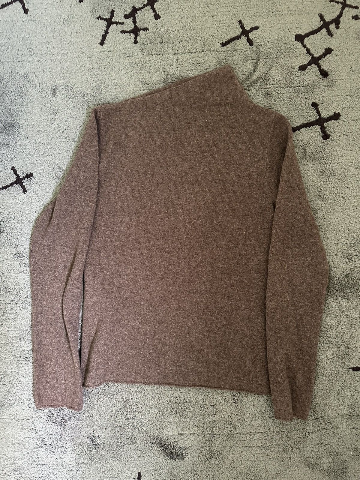 Hussein Chalayan Archive Hussein Chalayan Fall 2002 Asymmetrical Wool Sweater Size M / US 6-8 / IT 42-44 - 1 Thumbnail