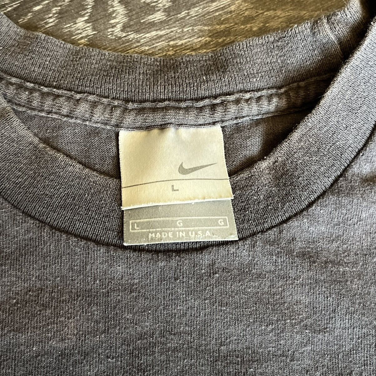 Nike Vintage 2000s Nike 3D Swoosh Logo Longsleeve T Shirt Washed Size US L / EU 52-54 / 3 - 6 Thumbnail