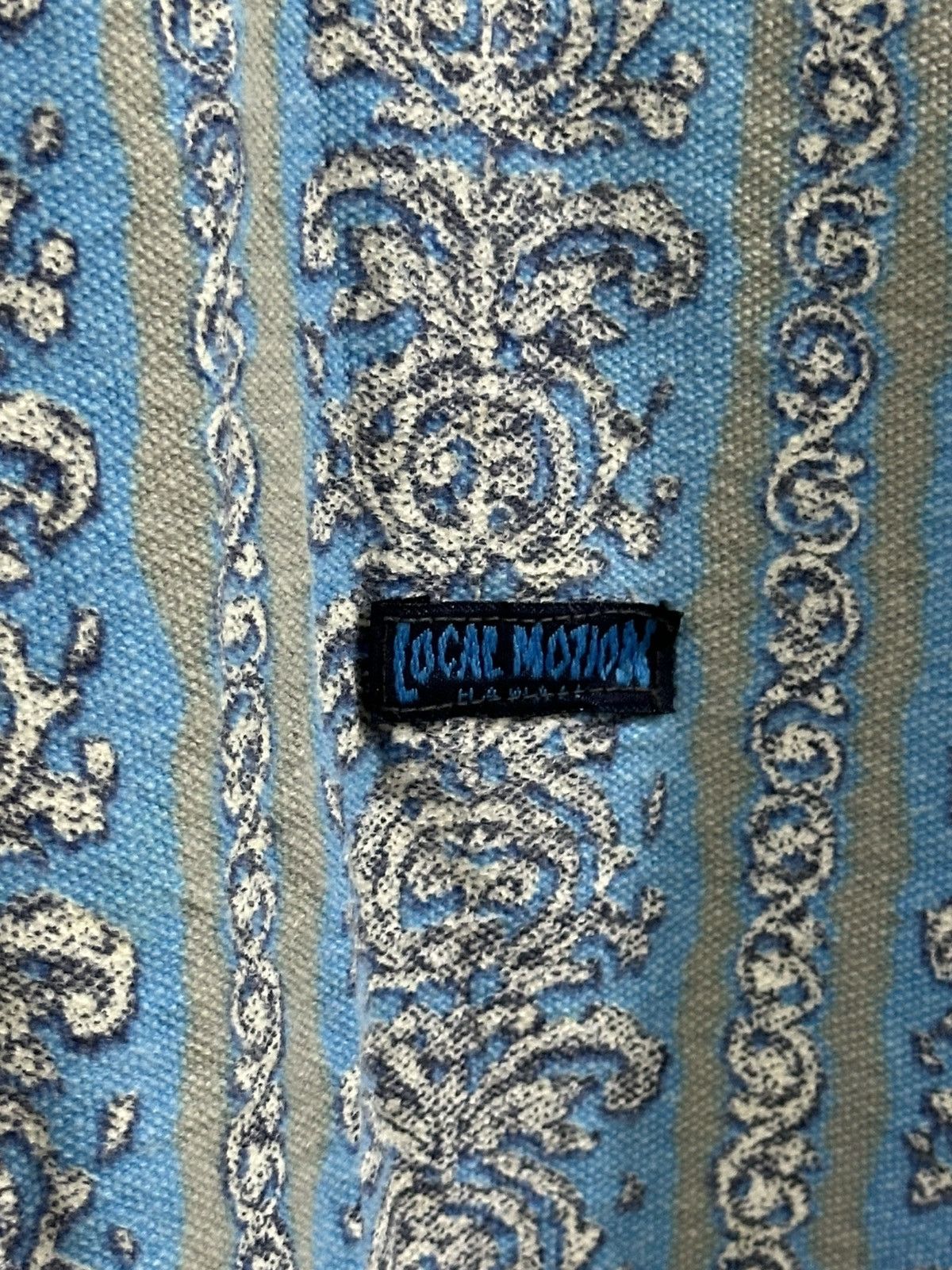 Vintage Vintage 1990 Local Motion Surf Tribal Patterned Tee Size US XL / EU 56 / 4 - 4 Thumbnail