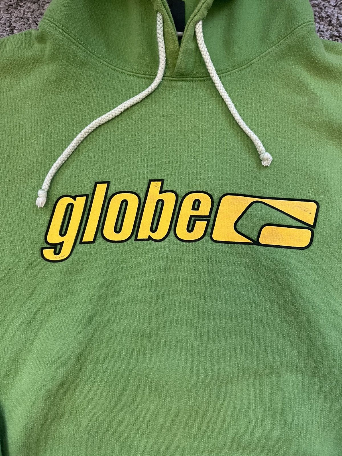 Globe Vintage 2004 Globe Skateboards Hoodie Rare Logo Faded Y2K Size US L / EU 52-54 / 3 - 2 Thumbnail