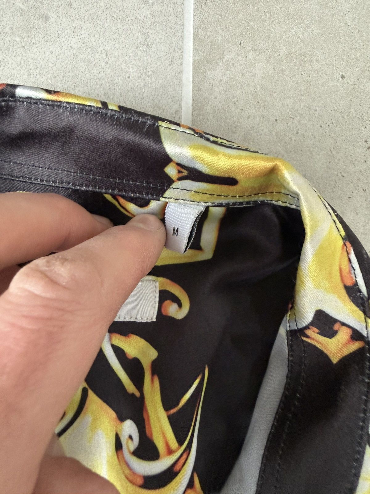 Versace Vintage 90s Versace Shirt Size US M / EU 48-50 / 2 - 3 Thumbnail