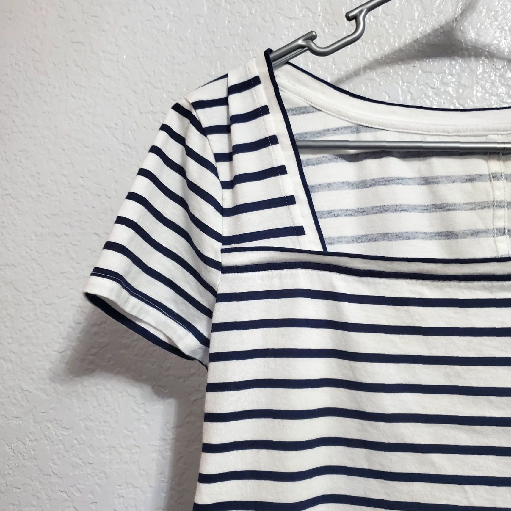 Lilly Pulitzer Lilly Pulitzer T-Shirt Dress Women M White Navy Blue Striped Coastal Beachy FLAW dress Size M / US 6-8 / IT 42-44 - 5 Thumbnail