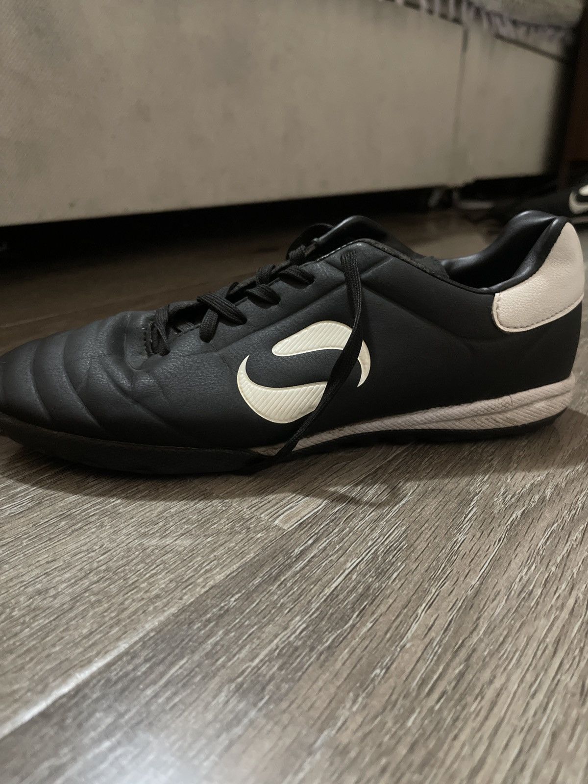 Other Sondico Trainers Black and White Size US 5 / EU 37 - 4 Thumbnail