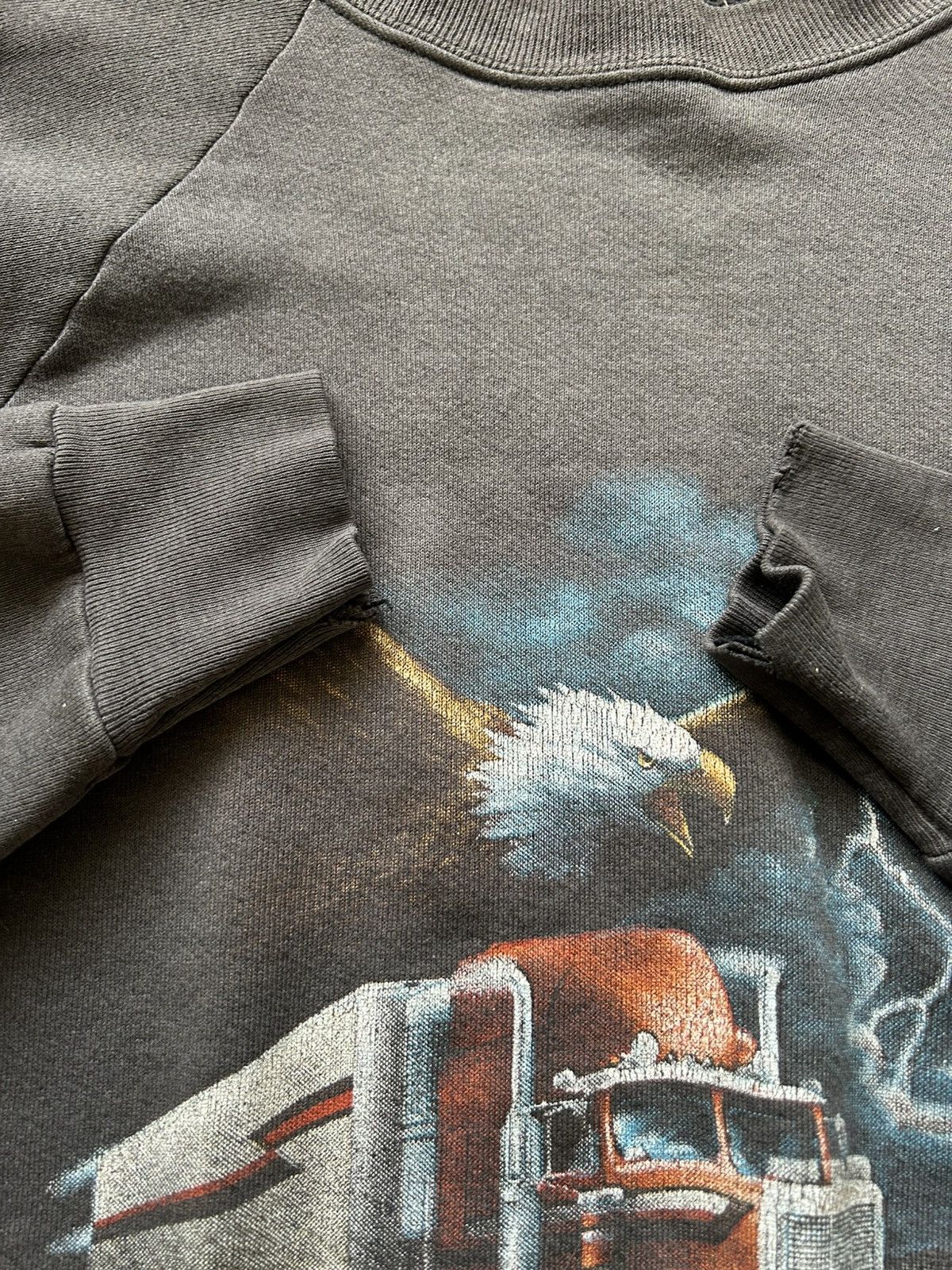 Fruit Of The Loom 1987 3D Emblem Trucker Vintage Crewneck Sweatshirt Size US L / EU 52-54 / 3 - 7 Thumbnail
