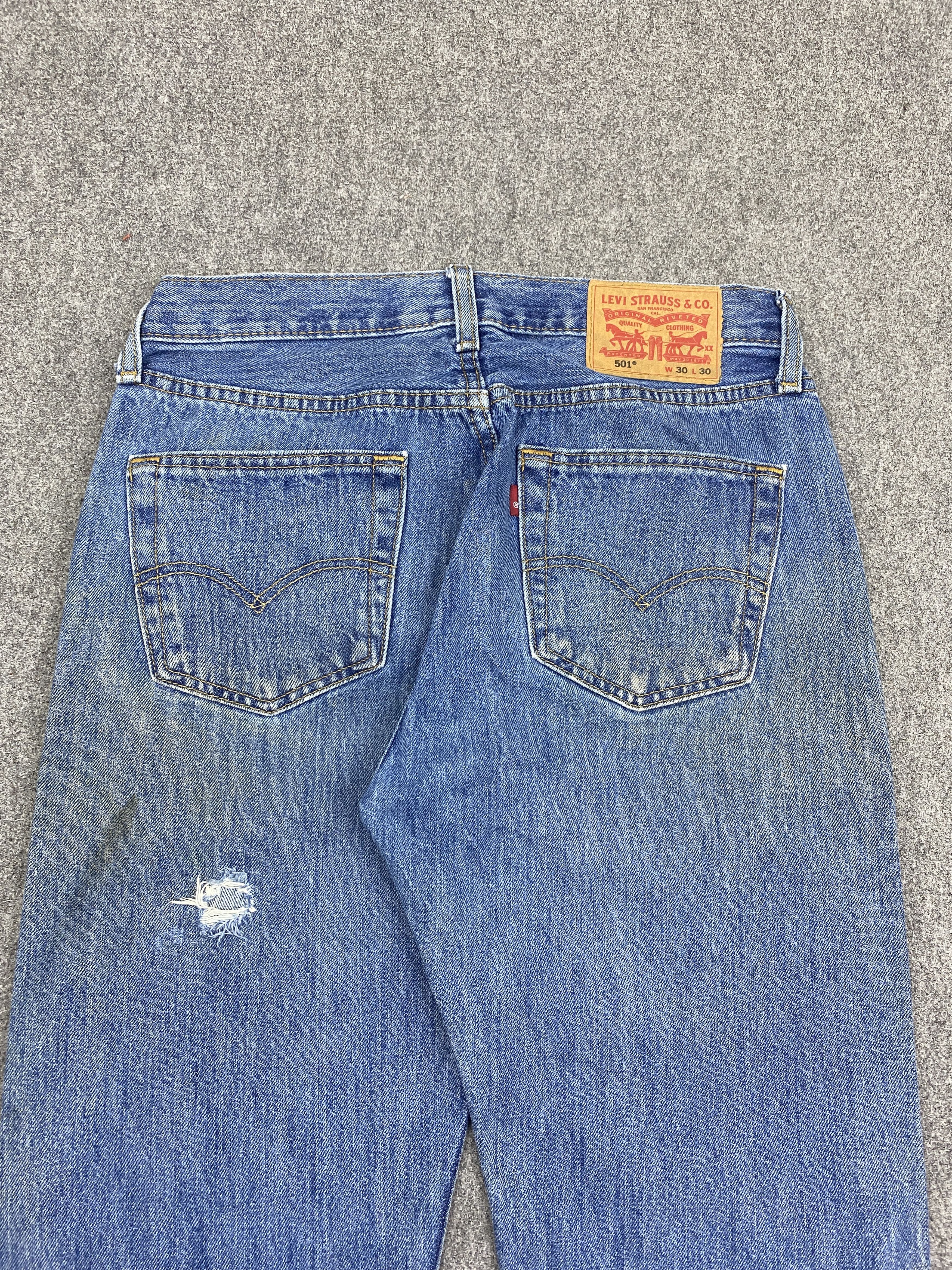 Levi's Vintage Levis 501 Faded Blue Jeans DP2772 Size US 30 / EU 46 - 4 Thumbnail
