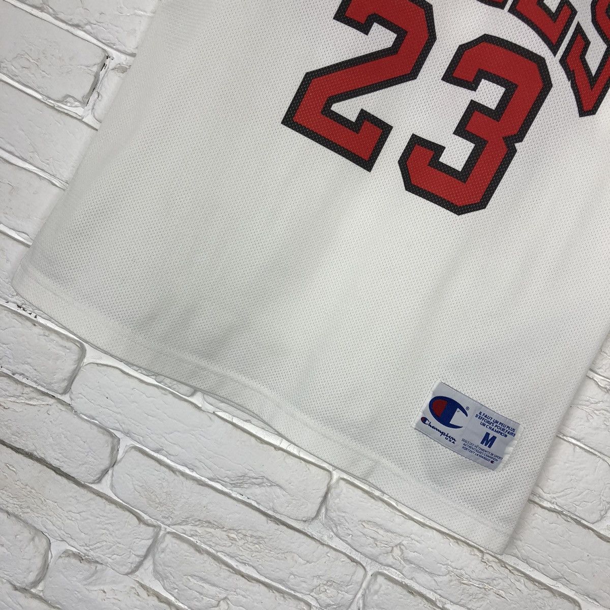 NBA Chicago Bulls Jordan vintage jersey Size US M / EU 48-50 / 2 - 3 Thumbnail