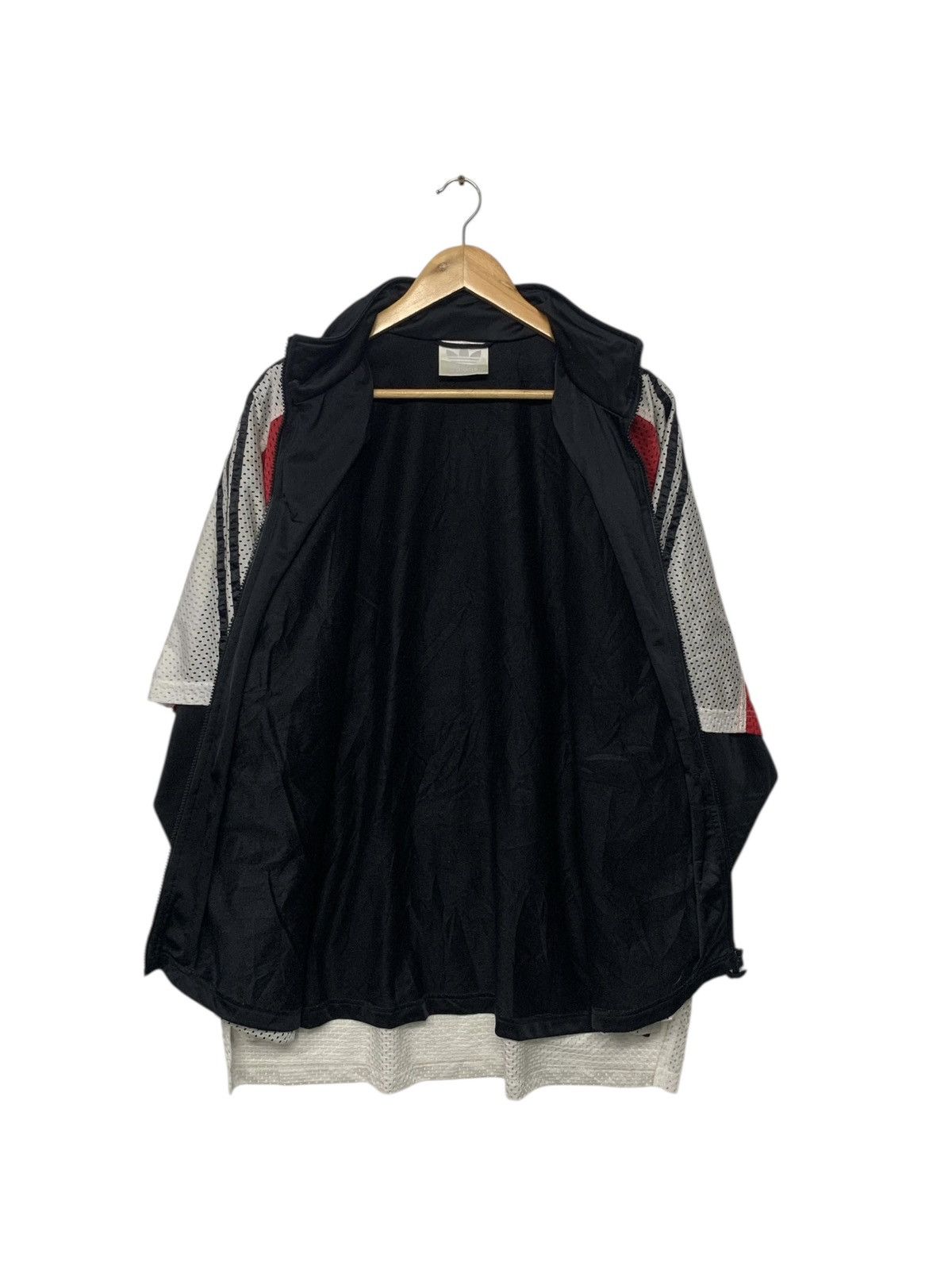 Adidas 90's Adidas Big Logo Streetwear Style Zipper Down Jacket Size US L / EU 52-54 / 3 - 8 Thumbnail