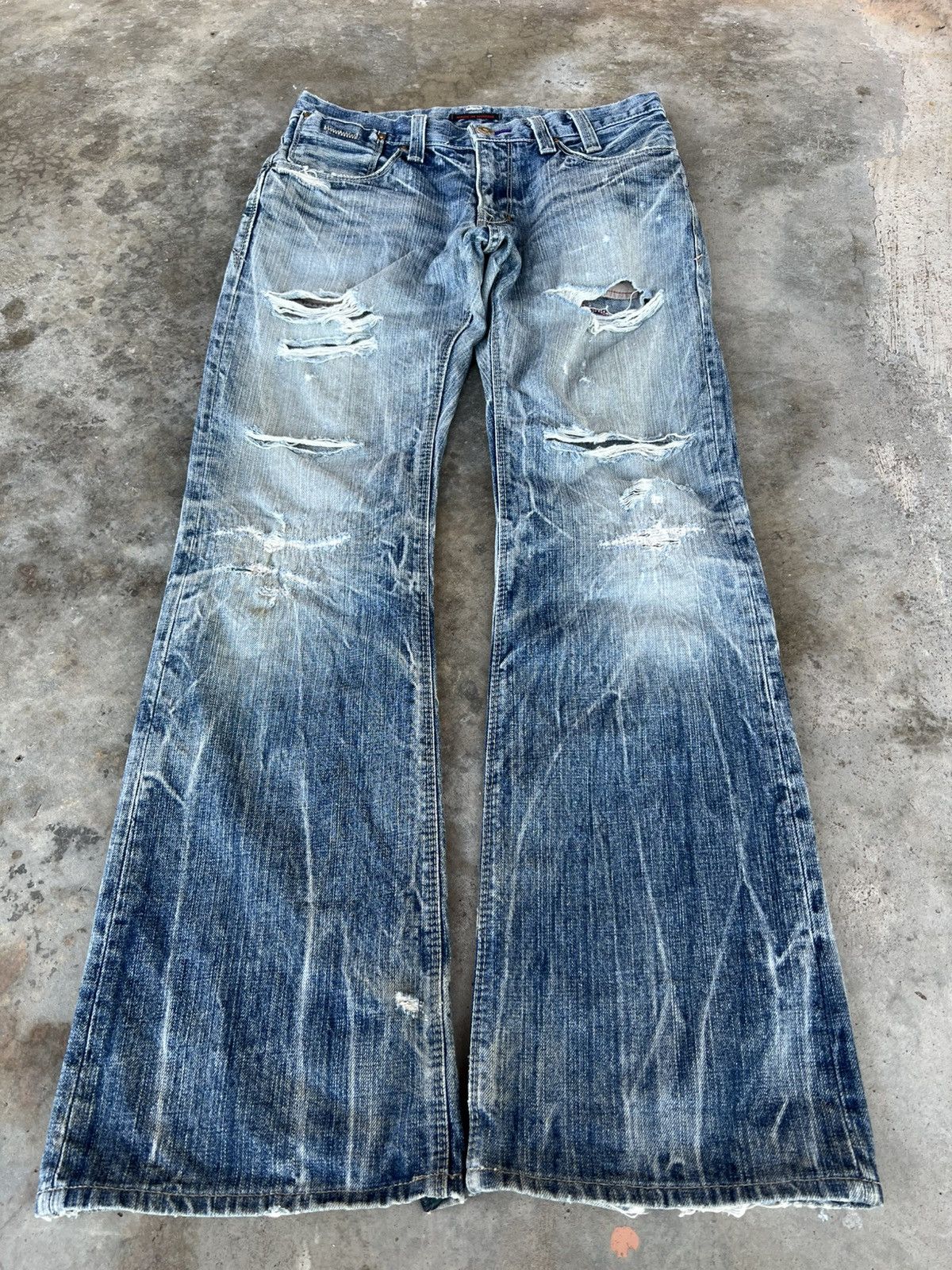 Japanese Brand 💥FLARE💥VINTAGE 90’S STYLE BLUE WAY DISTRESS JEANS VERY RARE Size US 31 - 1 Thumbnail