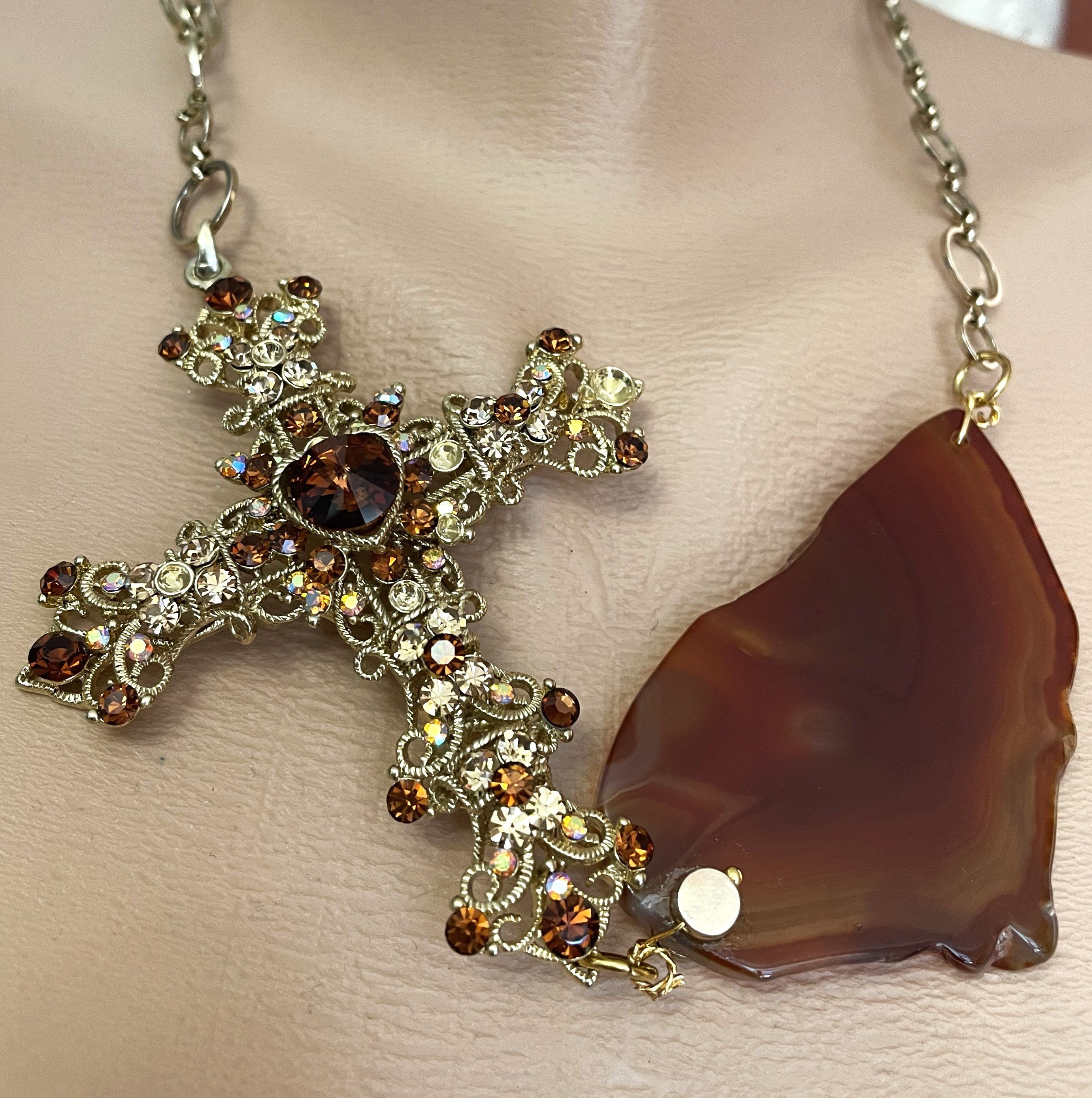 Other Gothic Vintage Cross & Agate Statement Necklace Size ONE SIZE - 1 Thumbnail
