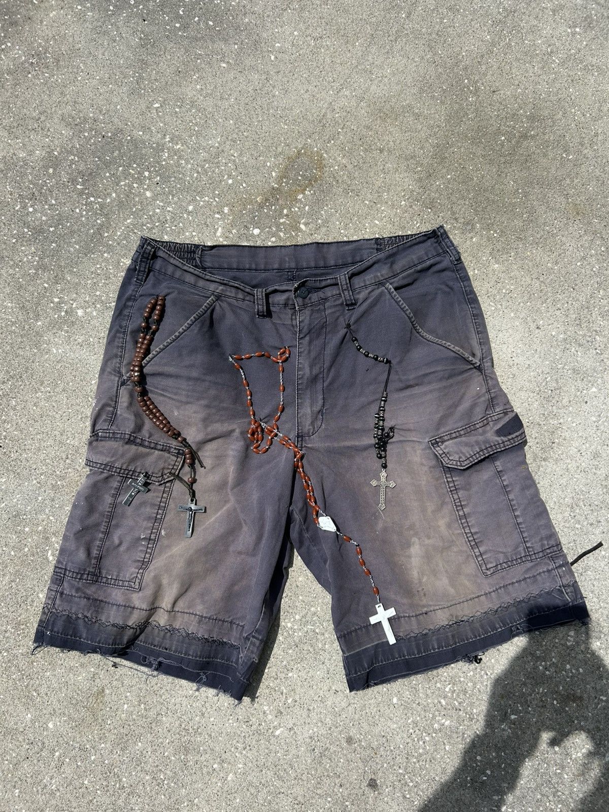 Other 1/1 Your World Vintage sunfaded navy blue cargo shorts Size US 34 / EU 50 - 1 Thumbnail