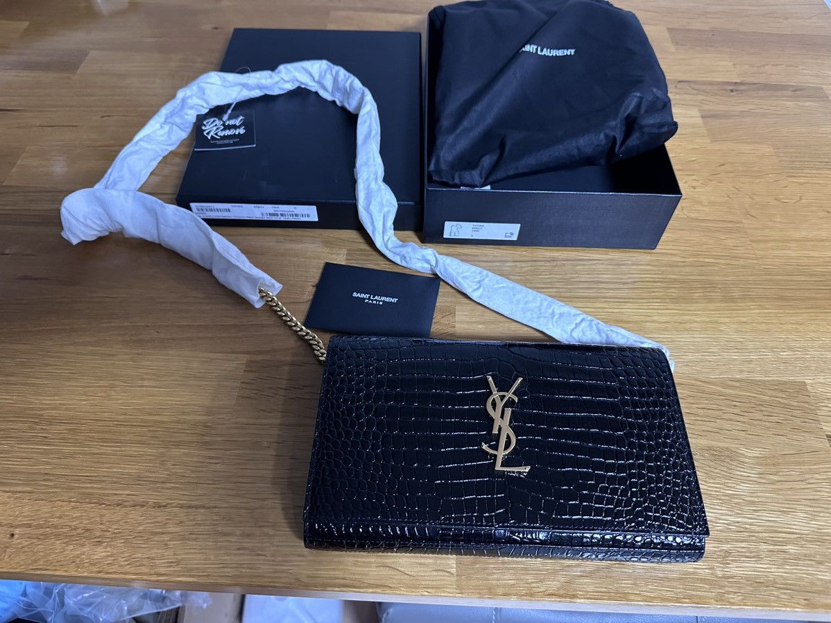 Saint Laurent Paris Cassandra YSL Wallet on Chain in Croc Embossed Leather Size ONE SIZE - 8 Thumbnail