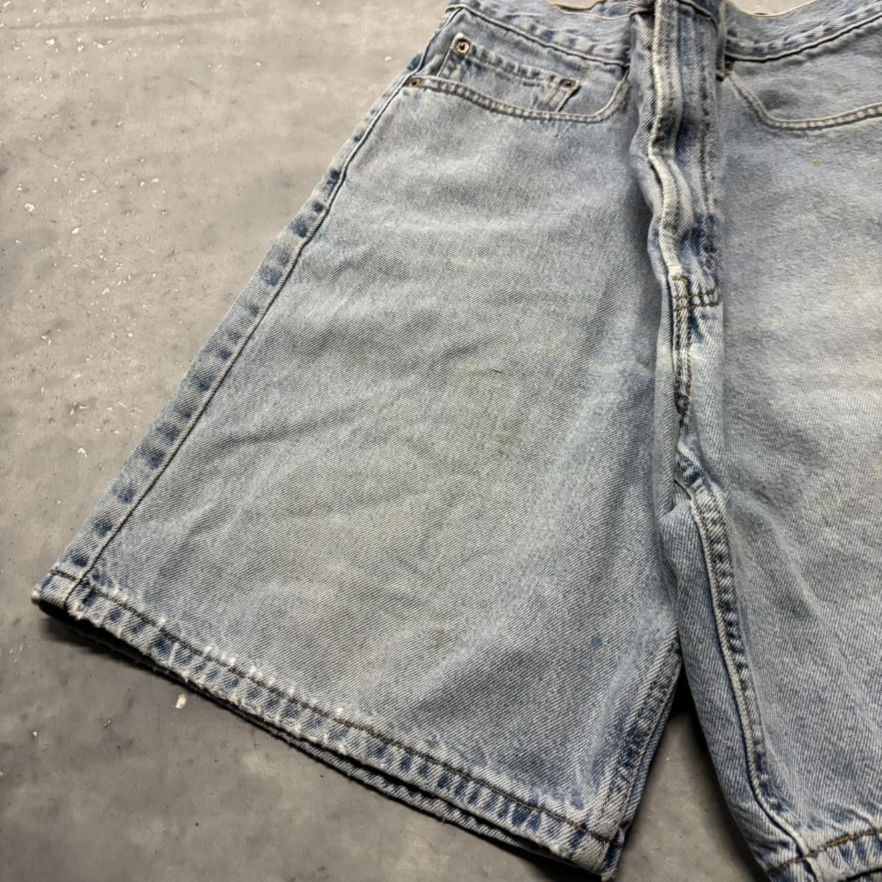 Levi's × Vintage Crazy Vintage Y2K/2000s Baggy Light Wash Levi’s Skater Essential Jean Shorts Jorts! Size US 38 / EU 54 - 4 Thumbnail