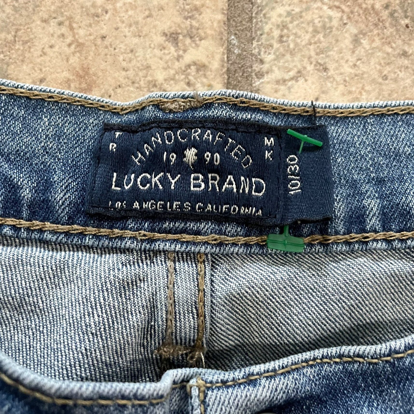 Lucky Brand VINTAGE Lucky Brand Sweet Crop Jeans Women 10x30 Blue Cropped Shirt? Size 32" / US 10 / IT 46 - 4 Thumbnail