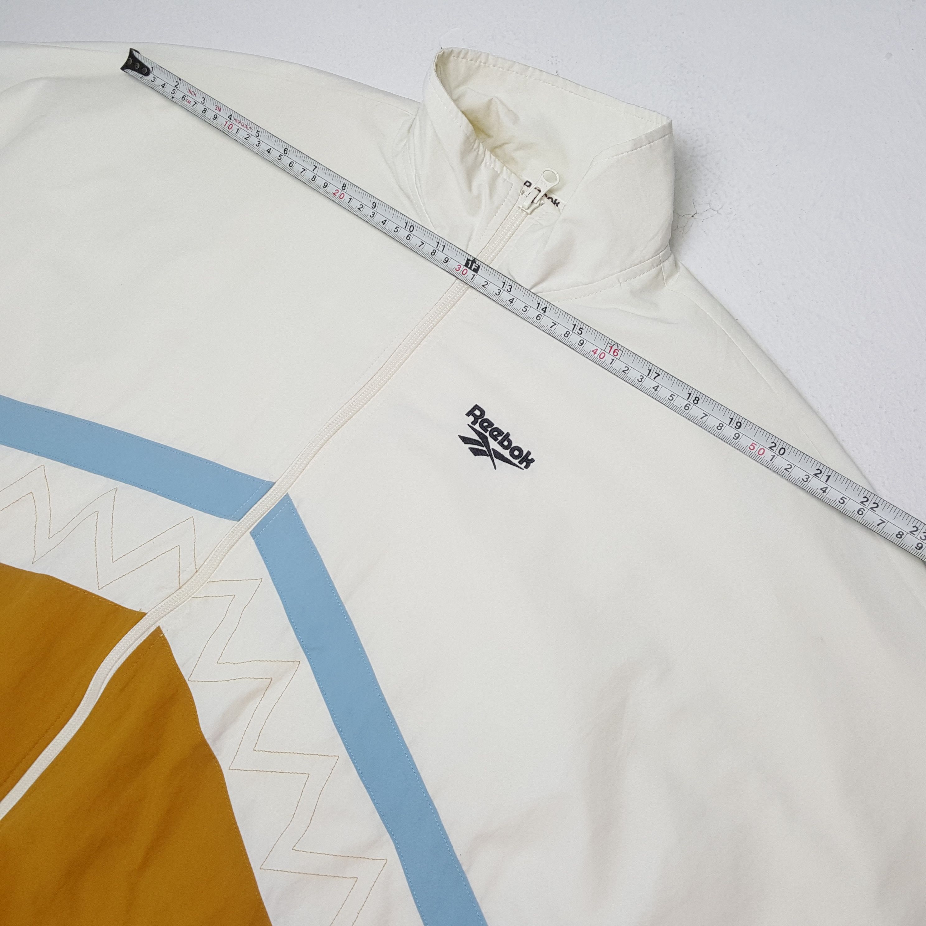 Reebok × Vintage REEBOK x GIGI HADID Nice Sportswear Style Windbreaker Jacket Size US L / EU 52-54 / 3 - 4 Thumbnail