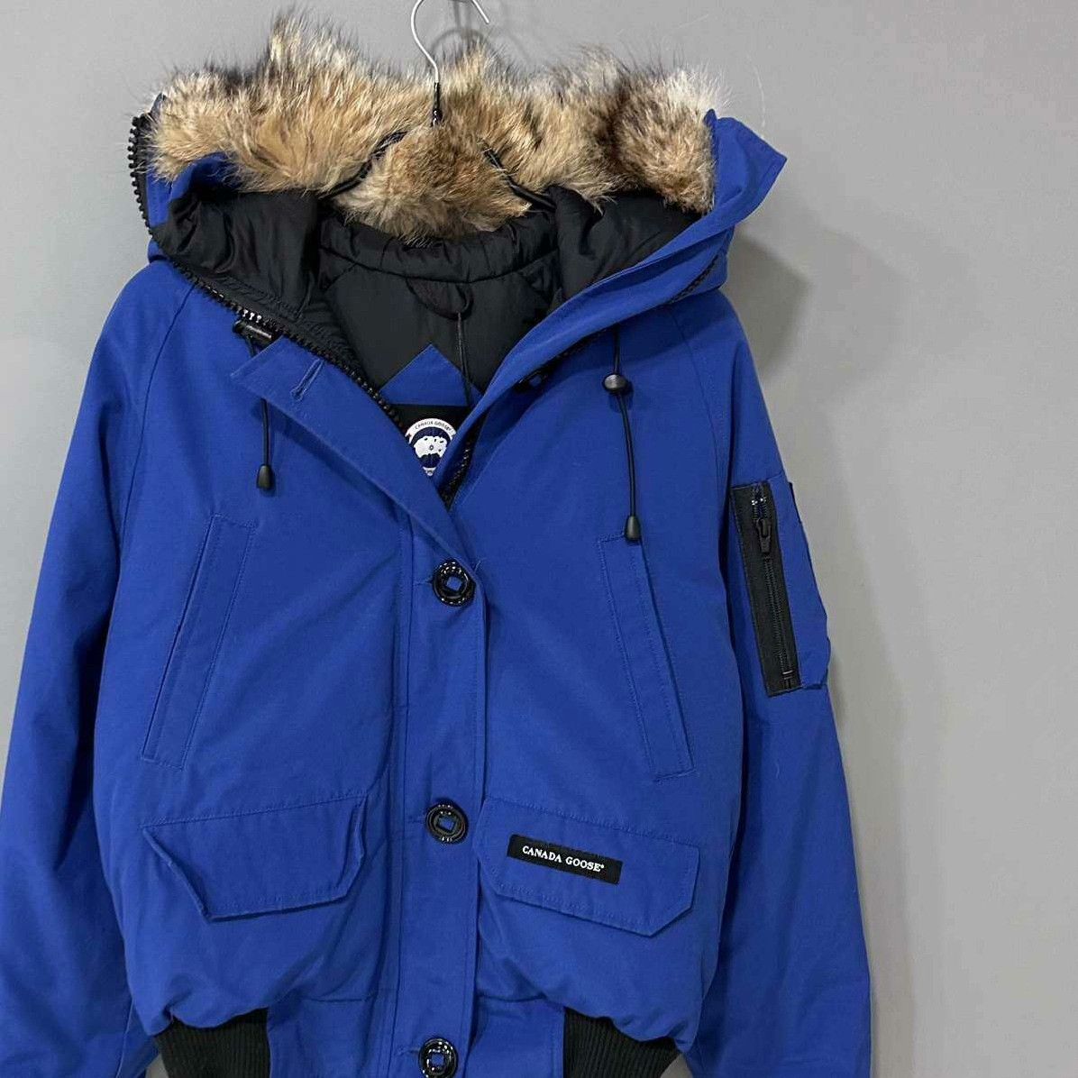 Canada Goose Canada Goose Down Blue Heavy Coat s Men Size US S / EU 44-46 / 1 - 1 Thumbnail