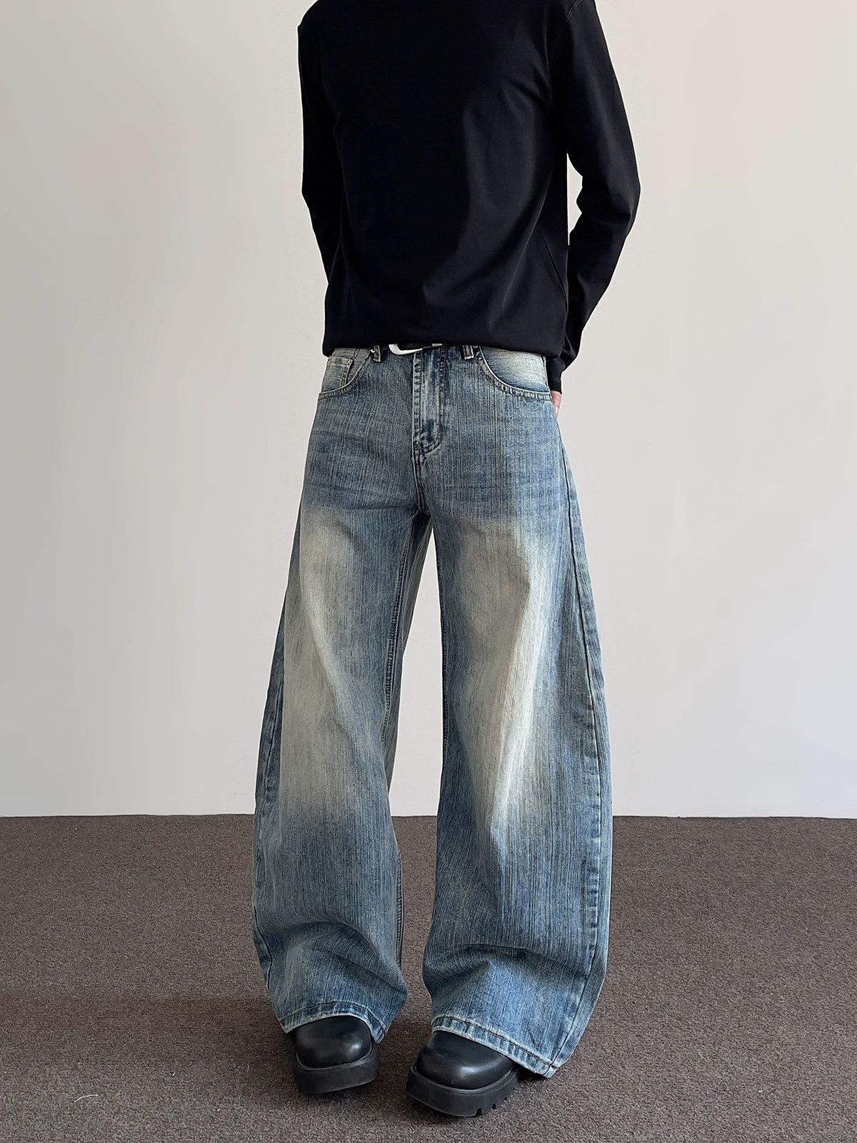 Vintage Men's High-Street Slub-Texture Washed Curved-Leg Jeans Size US 32 / EU 48 - 4 Thumbnail