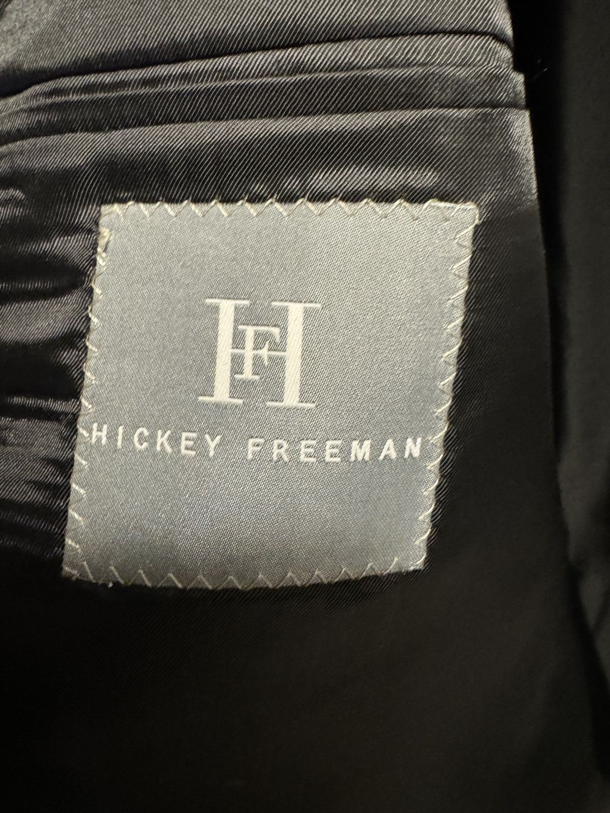 Hickey Freeman Hickey Freeman - 44l Milburn II Size 44L - 7 Thumbnail