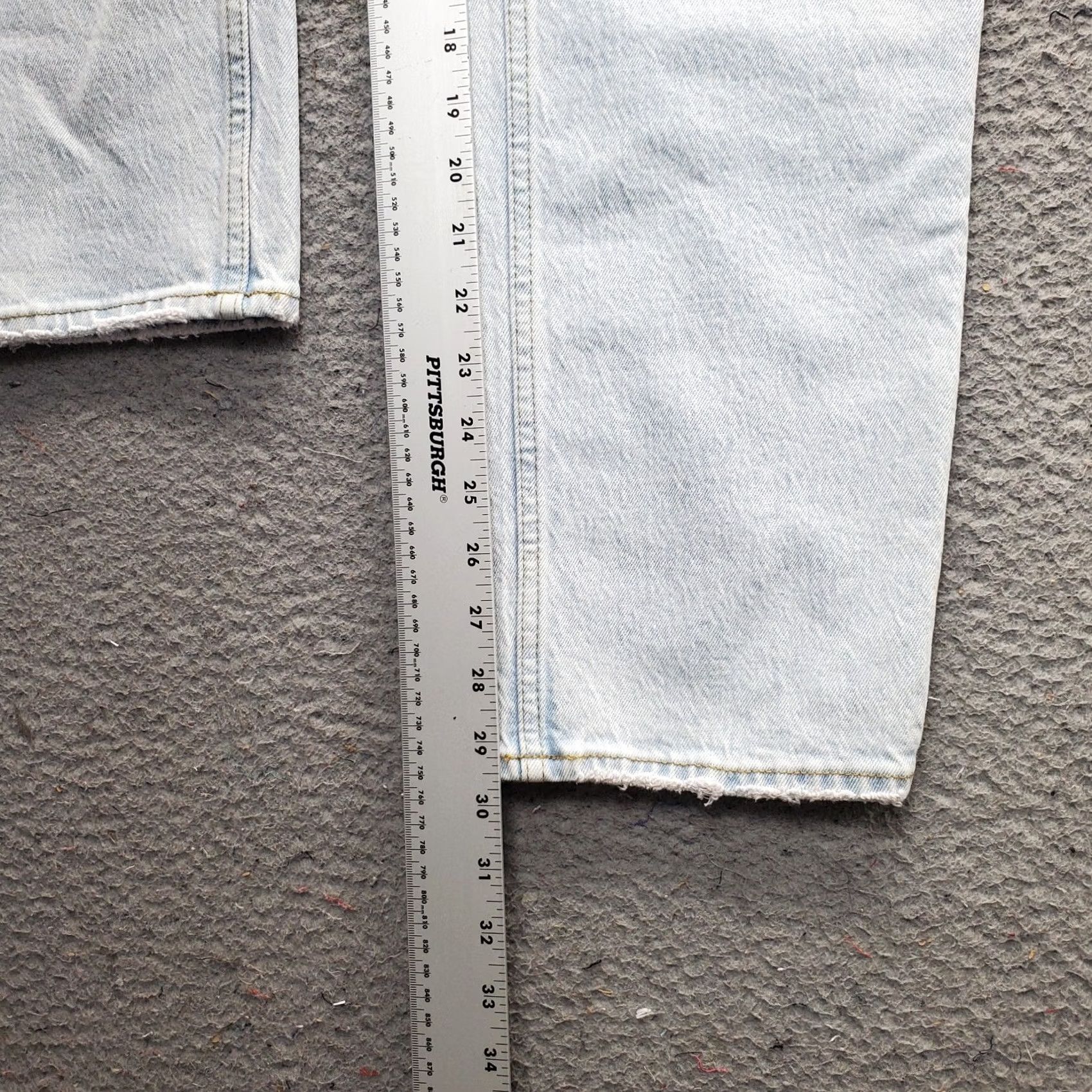 Abercrombie & Fitch Abercrombie & Fitch Curve Love 90's Straight Jeans Womens Size 4 Blue High Rise Size 27" / US 4 / IT 40 - 4 Thumbnail