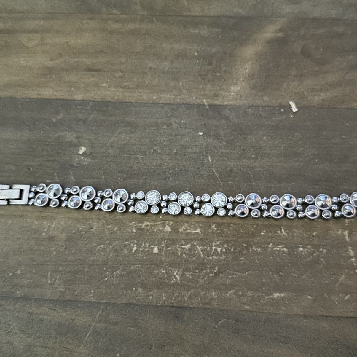Other Vintage silver tone rhinestone bracelet Size ONE SIZE - 8 Thumbnail