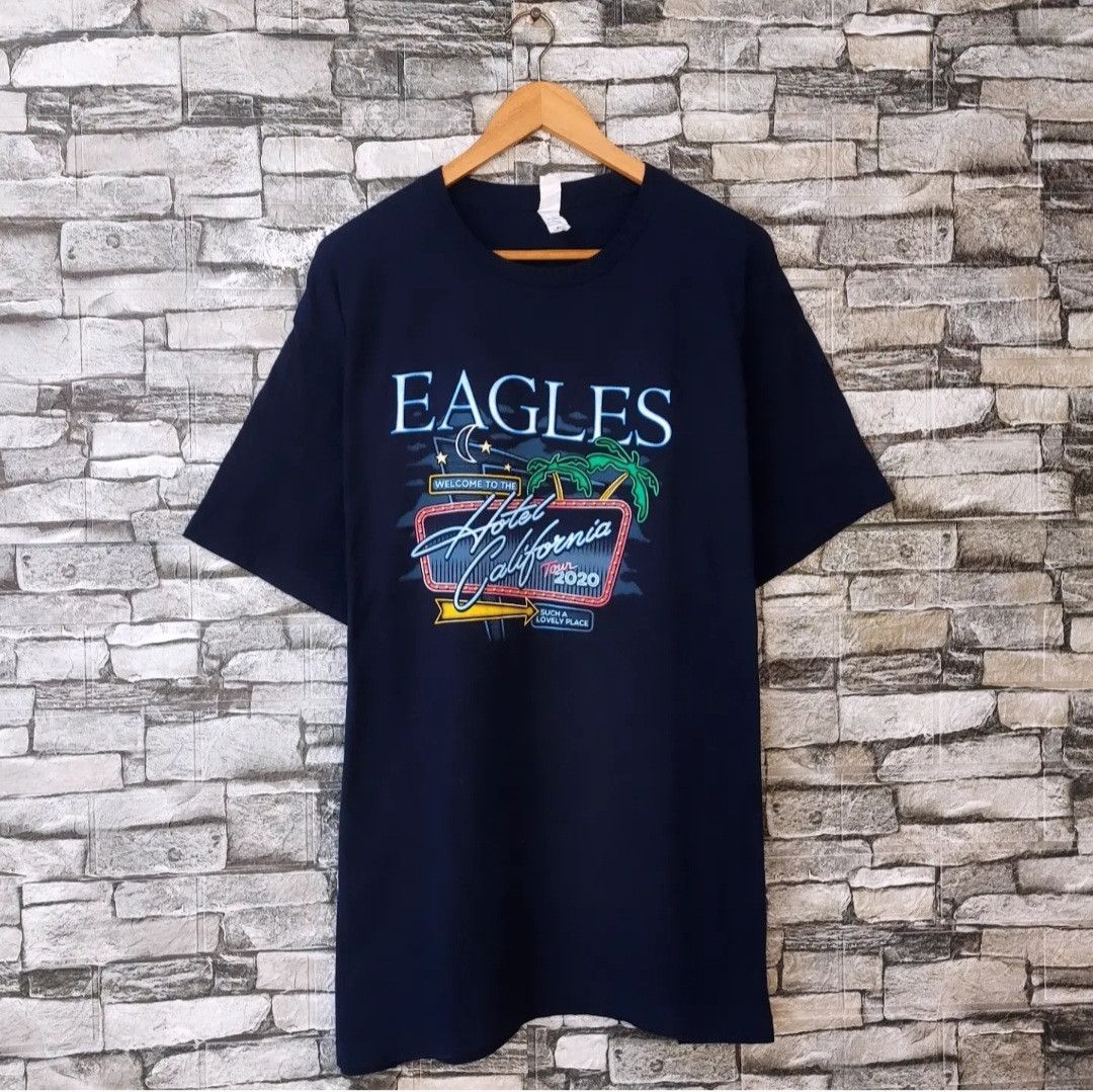 Band Tees EAGLES Hotel California Tour 2020 Tshirt Size US XL / EU 56 / 4 - 1 Thumbnail