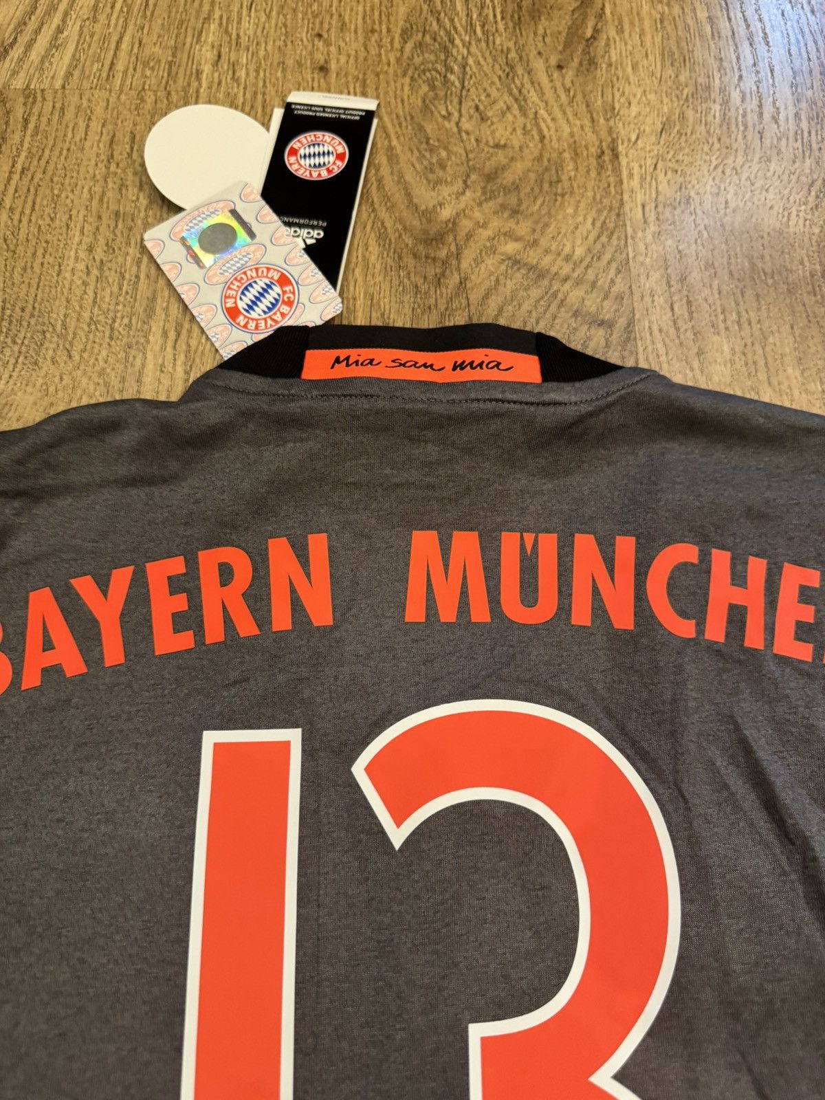 Adidas BAYERN MUNICH 2016 2017 AWAY FOOTBALL SHIRT ADIDAS SIZE M Size US M / EU 48-50 / 2 - 15 Thumbnail