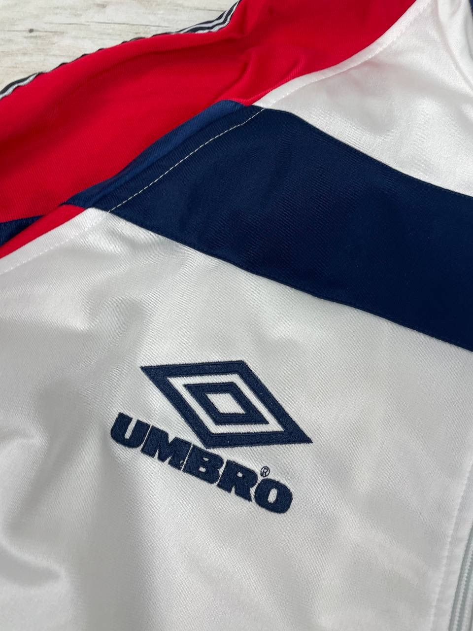 Umbro Vintage Umbro England Training Soccer Track Jacket 1998 1999 Size US M / EU 48-50 / 2 - 6 Thumbnail