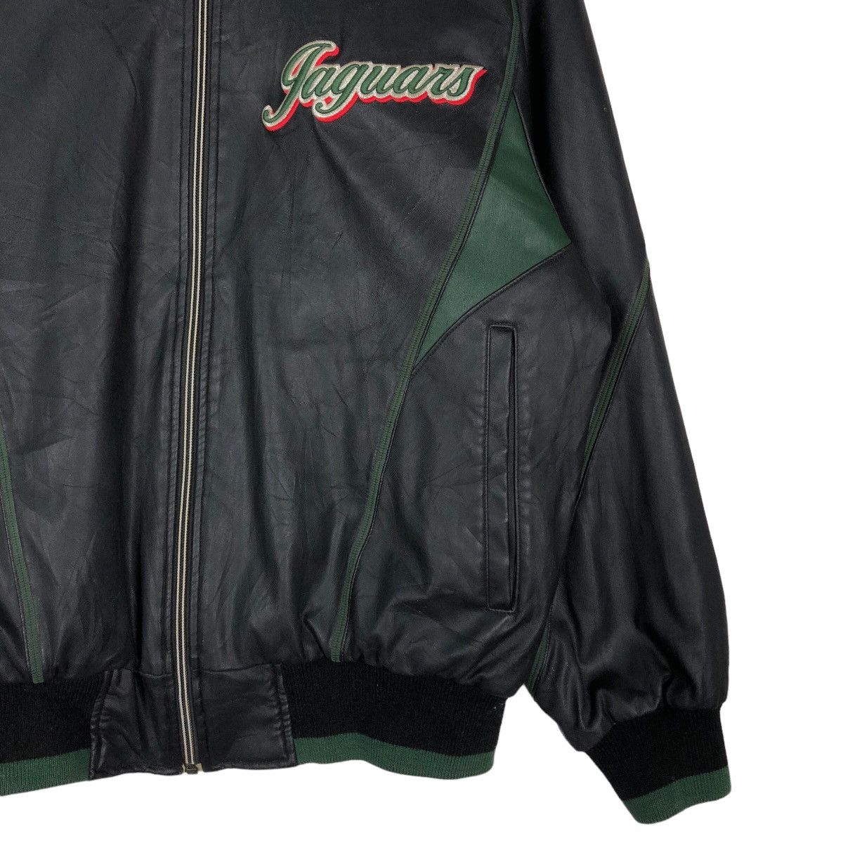 Japanese Brand Vintage Bomber Jacket Descente Big Logo Embroidered Jaguars Size US M / EU 48-50 / 2 - 5 Thumbnail