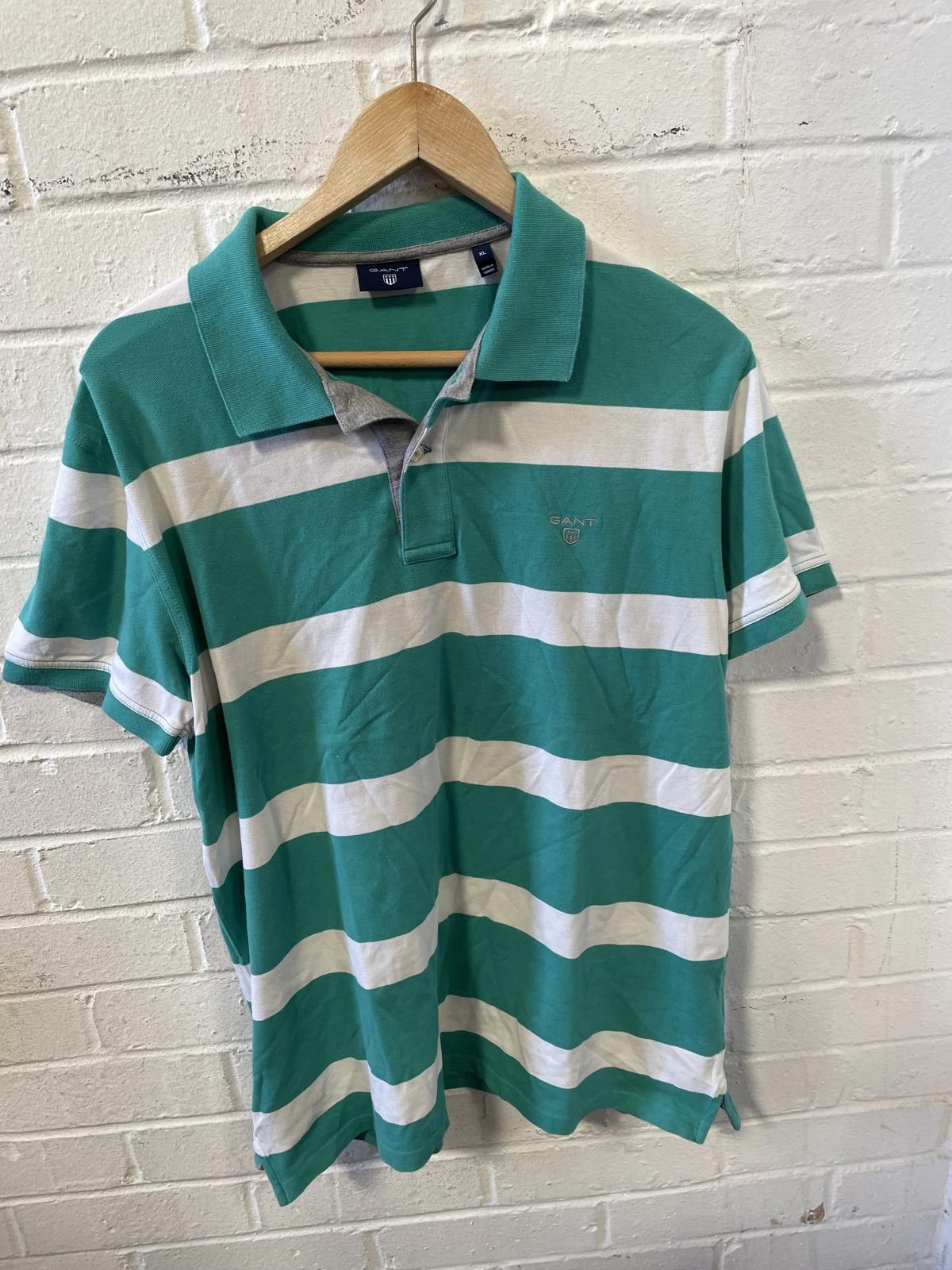 Gant GANT Men's Green and White Striped Polo Shirt XL Size US XL / EU 56 / 4 - 1 Thumbnail