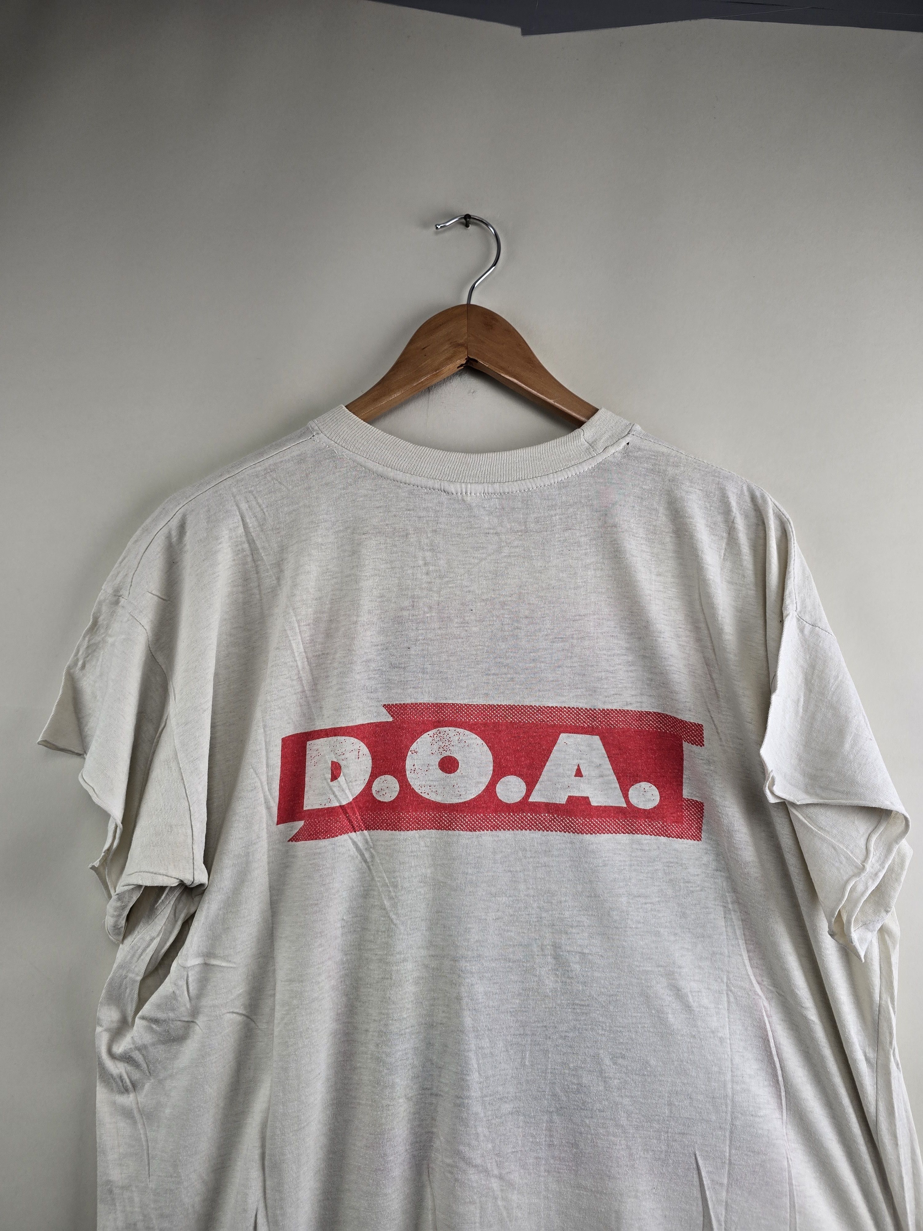 Band Tees × Vintage 90s D.O.A. Greatest Shits Punk T shirt Vintage XL 23.5" 27" Size US XL / EU 56 / 4 - 7 Thumbnail