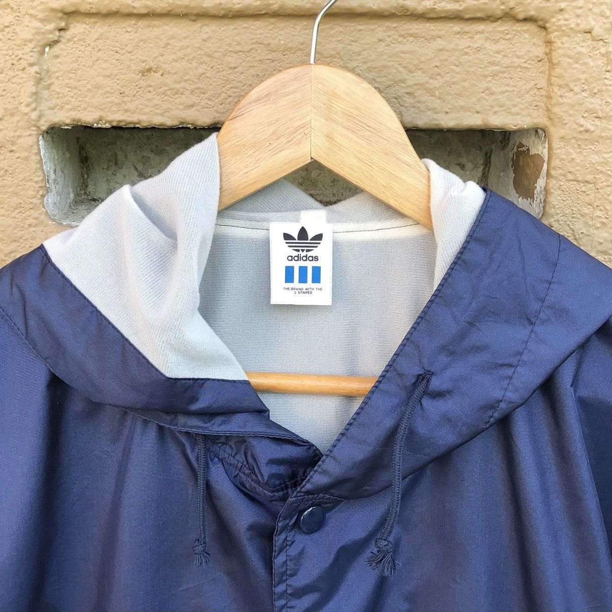 Adidas Vintage Adidas Descente Big Logo Coach Jacket Size US L / EU 52-54 / 3 - 11 Thumbnail