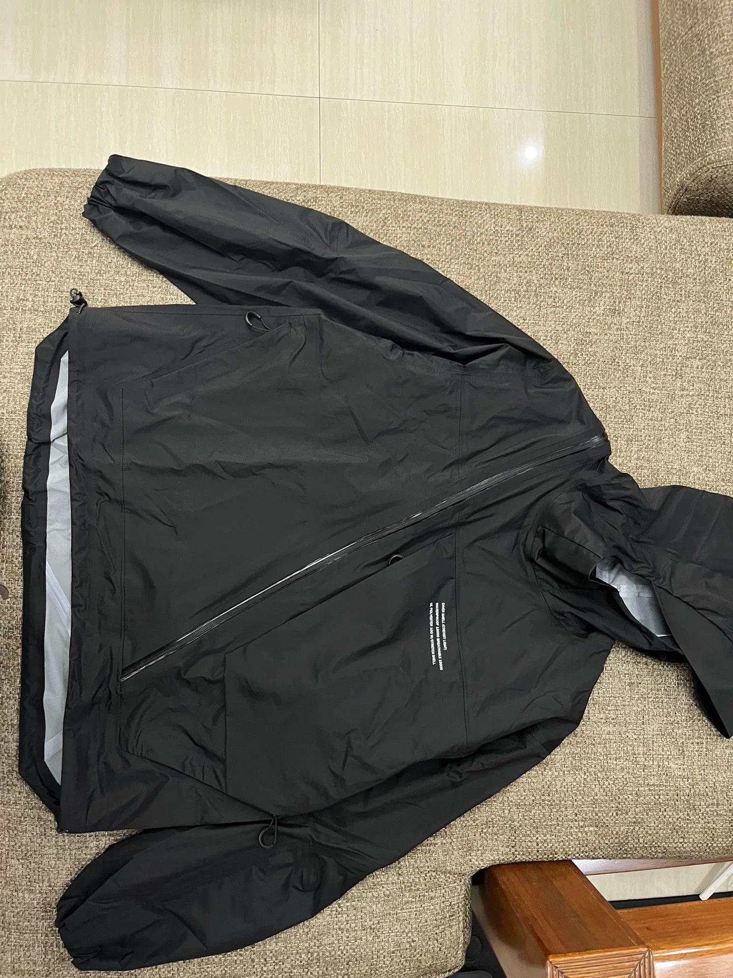 CMF Outdoor Garment Comfy Outdoor Diver Shell Pullover Jacket Size US L / EU 52-54 / 3 - 1 Thumbnail
