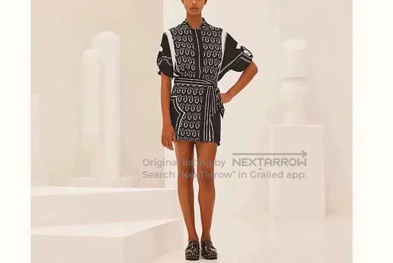 Hermes Hermes 100% silk short skirt Size 42" / US 20 - 4 Thumbnail