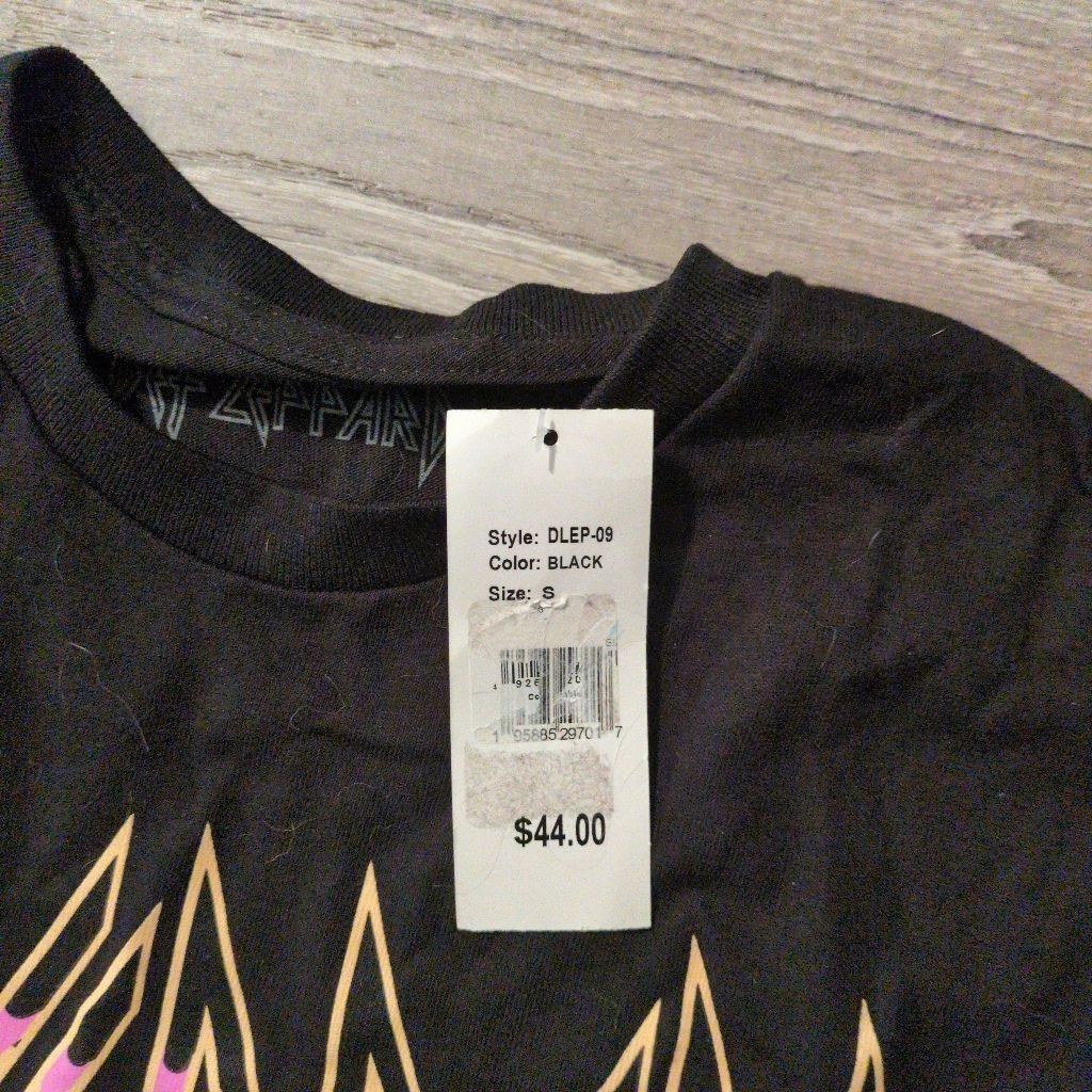 Def Leppard Def Leopard High N' Dry Tee Size Small Size S / US 4 / IT 40 - 3 Thumbnail