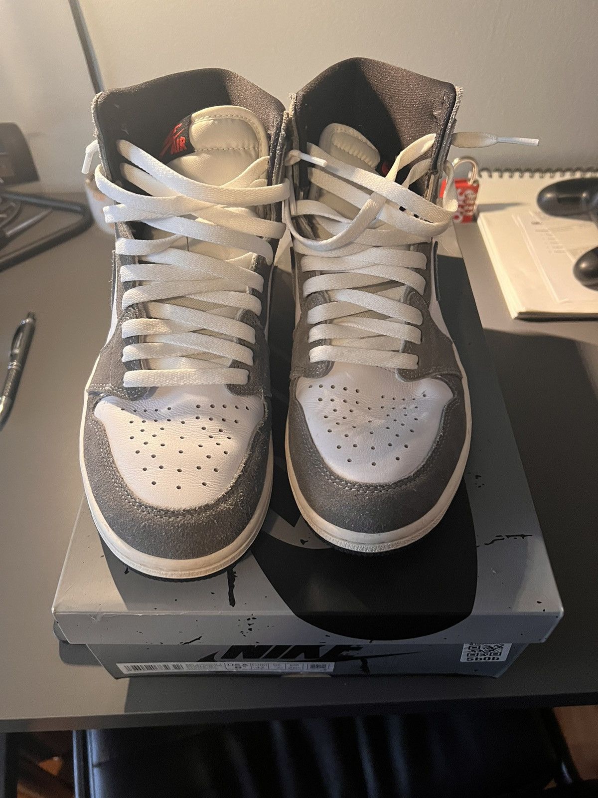 Jordan Brand × Nike Air Jordan 1 Retro Mauve OG Size US 8.5 / EU 41-42 - 2 Thumbnail