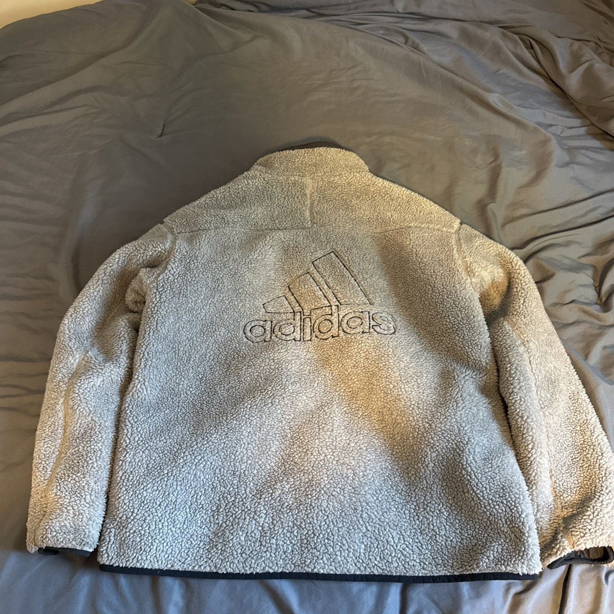Adidas Adidas Sherpa Reversible Jacket GF0051 Gray High Pile Size US L / EU 52-54 / 3 - 3 Thumbnail
