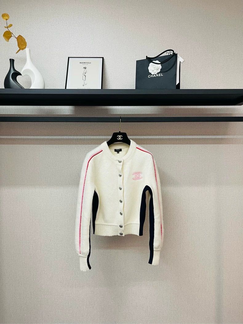 Chanel Chanel Ski series rabbit wool knitted cardigan jacket 2504- Size XXS / US 00 / IT 34 - 1 Thumbnail