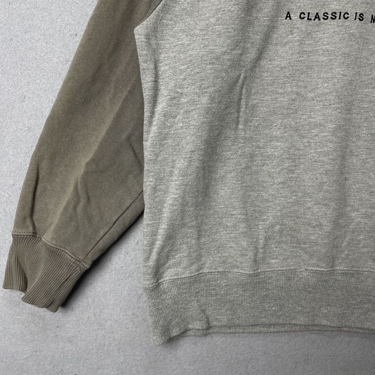 Zippo Vintage Zippo Logo Raglan Sweatshirt American Classic Size US L / EU 52-54 / 3 - 6 Thumbnail