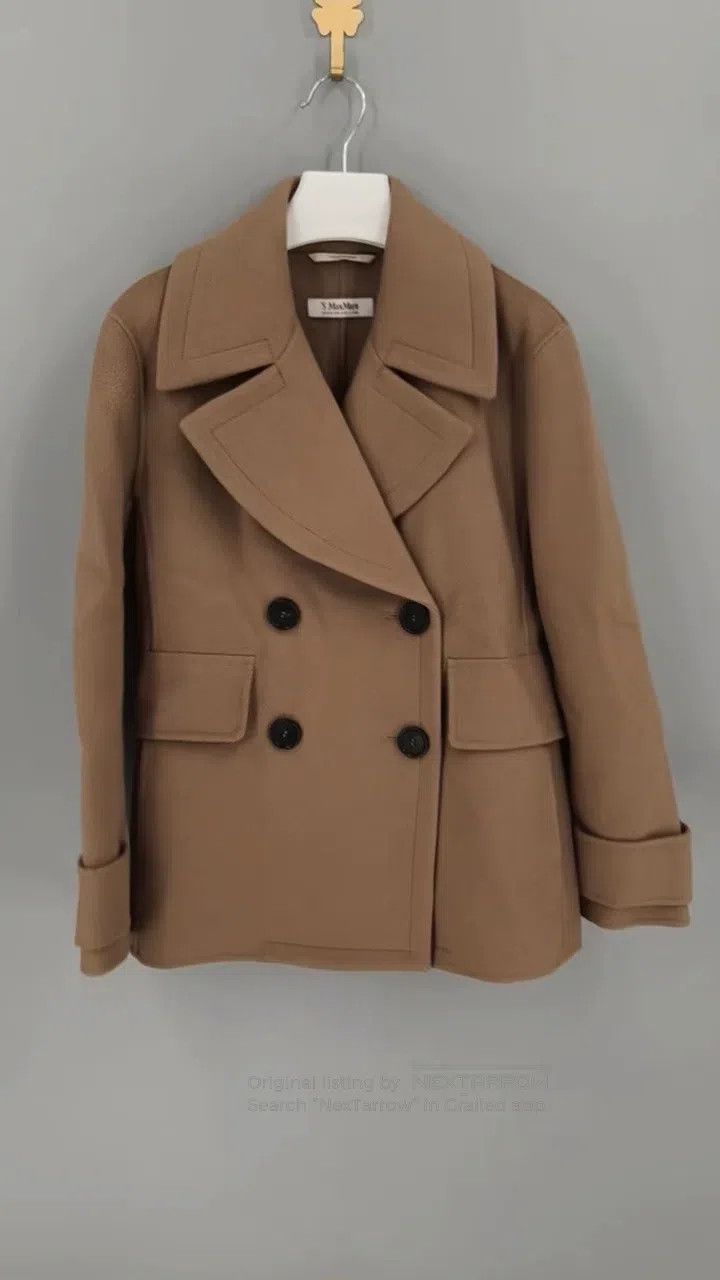 Max Mara Max Mara Solid Color Double-breasted Short Coat Size XS / US 0-2 / IT 36-38 - 1 Thumbnail