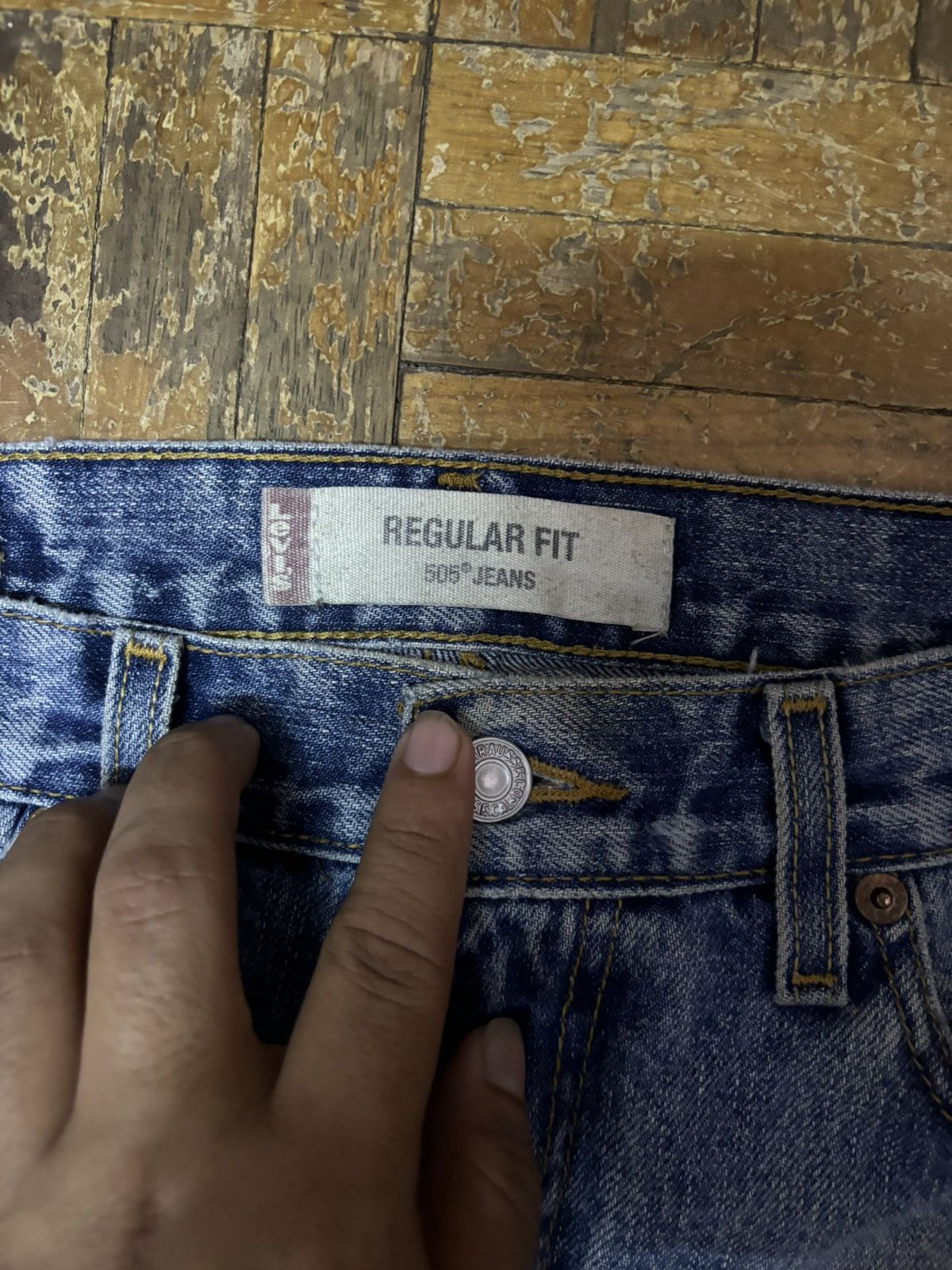 Jean × Levi's × Vintage Vintage Levis 505 Regular Fit Men Jeans (Size 32) Size US 32 / EU 48 - 6 Thumbnail
