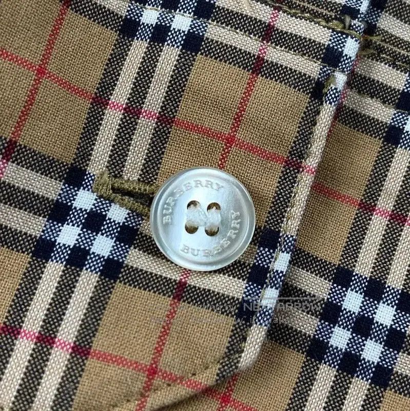 Burberry Burberry Cotton Checked Shirt for Women. Size M / US 6-8 / IT 42-44 - 3 Thumbnail