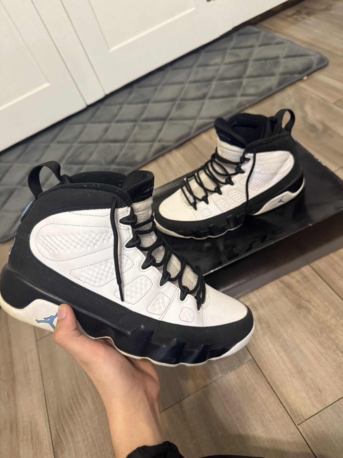Jordan Brand Jordan 9 Retro ‘University Blue’ Size US 9 / EU 42 - 2 Thumbnail