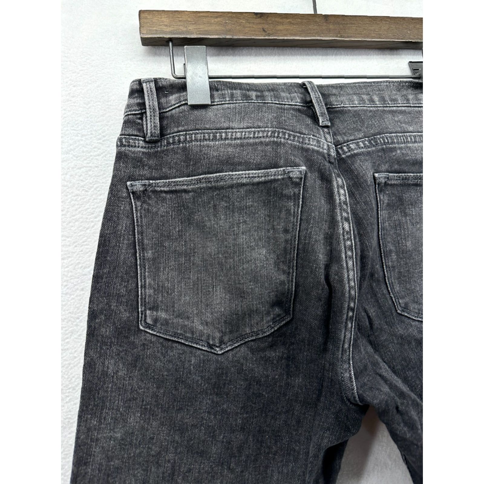 Frame VINTAGE FRAME Le High Straight Black Acid Washed Jeans Cropped Distressed Size 26 Women Jeans Distressed 27in Inseam Size 26 Size 26" / US 2 / IT 38 - 7 Thumbnail