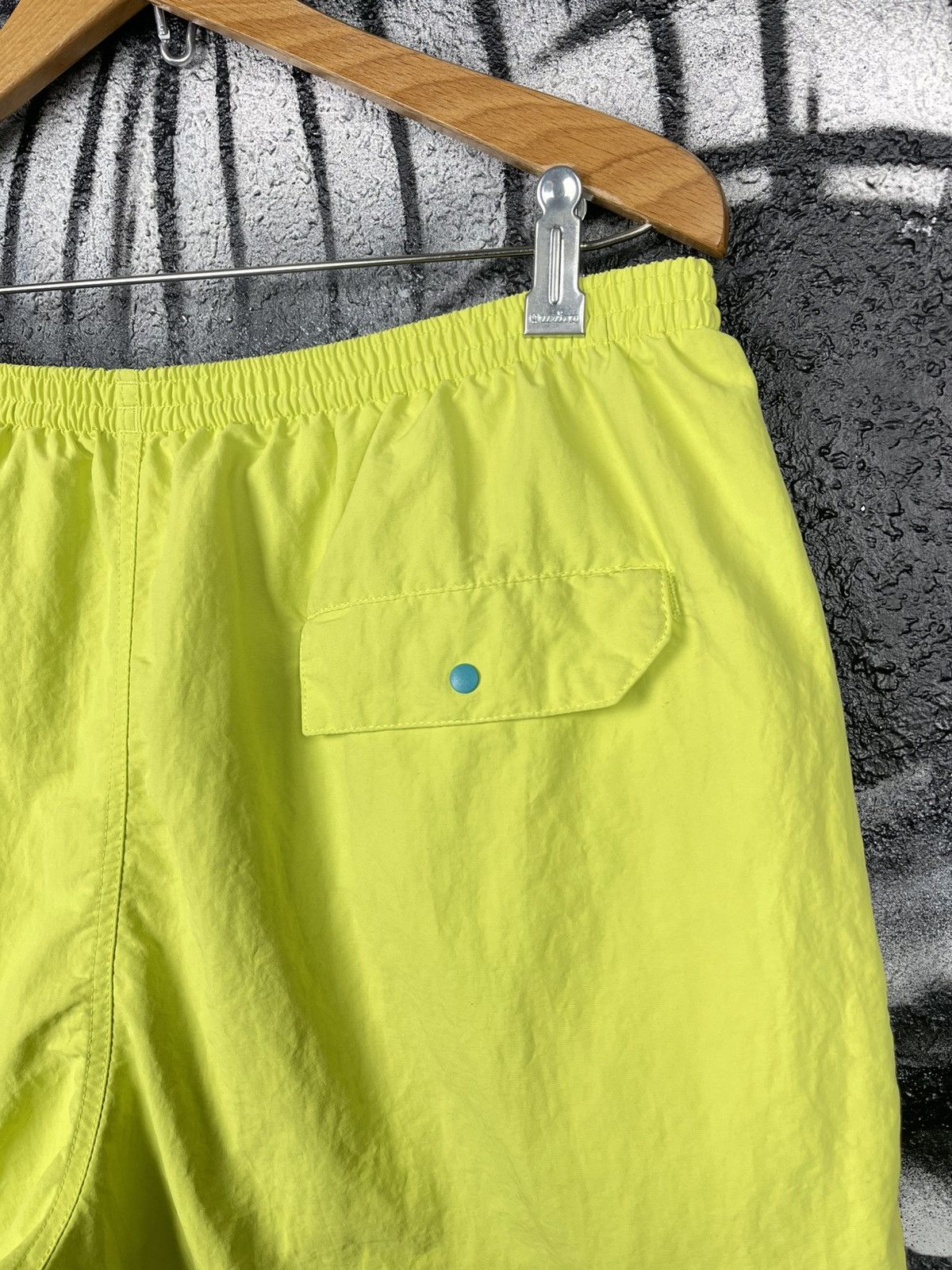Patagonia Patagonia Phosphorus Green Baggies Shorts Men’s Size L Size US 34 / EU 50 - 5 Thumbnail