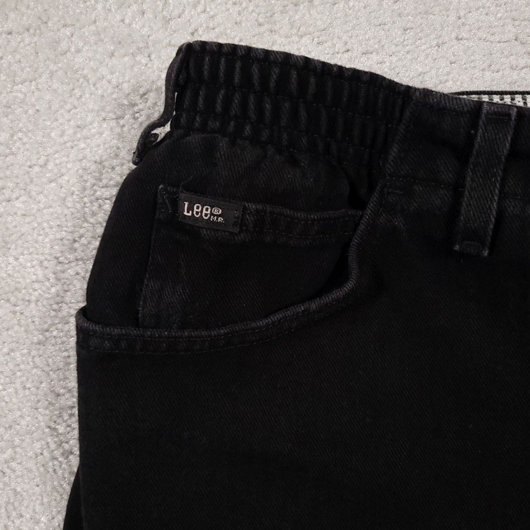 Lee VINTAGE Lee Jeans Shorts Women's 40" Waist 7" Inseam Stretch Black Denim سب Size 27" / US 4 / IT 40 - 4 Thumbnail