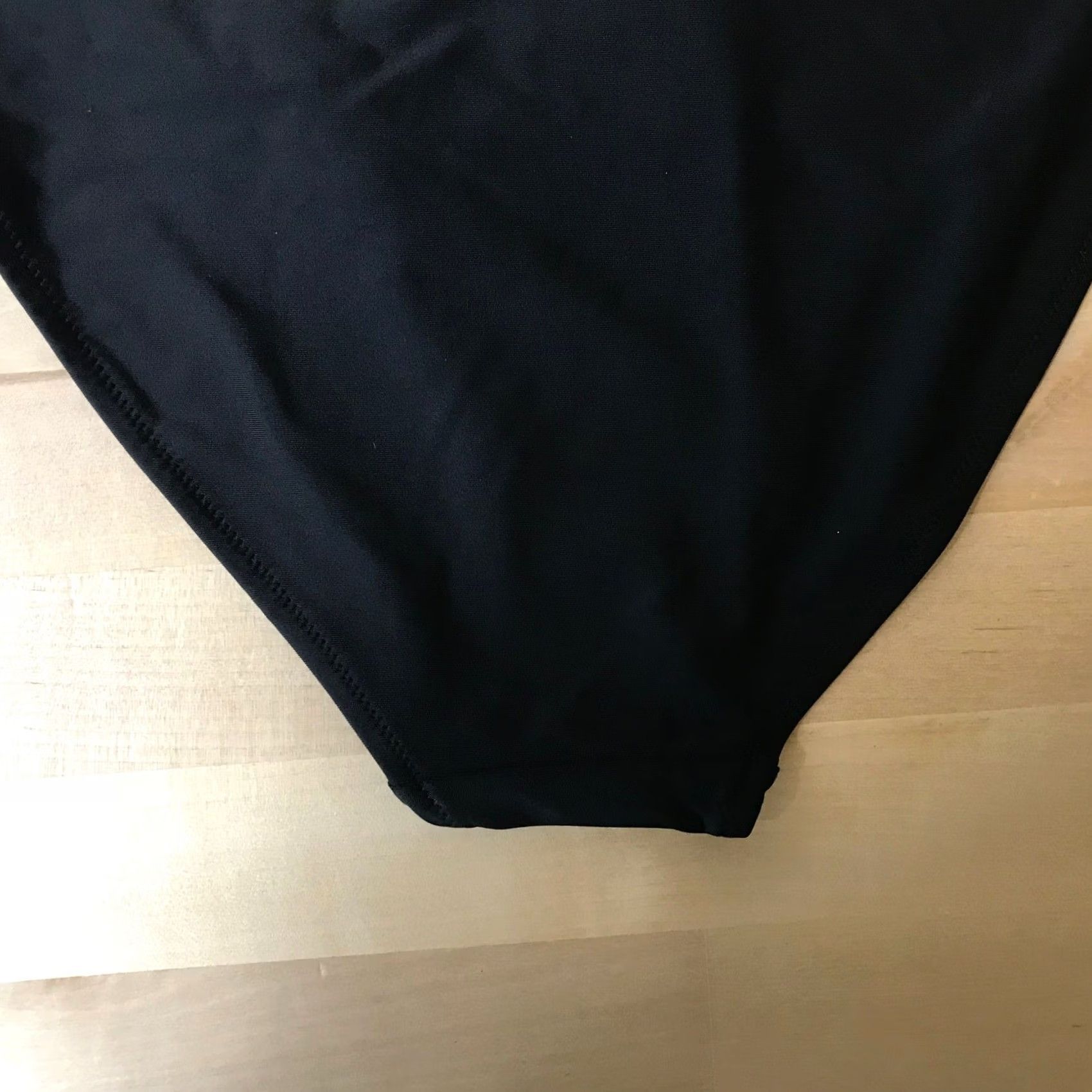 Vintage Aerie Black Bikini Bottoms Solid Moderate Coverage Size S Womens Bikini Bottoms Size 28" / US 6 / IT 42 - 4 Thumbnail